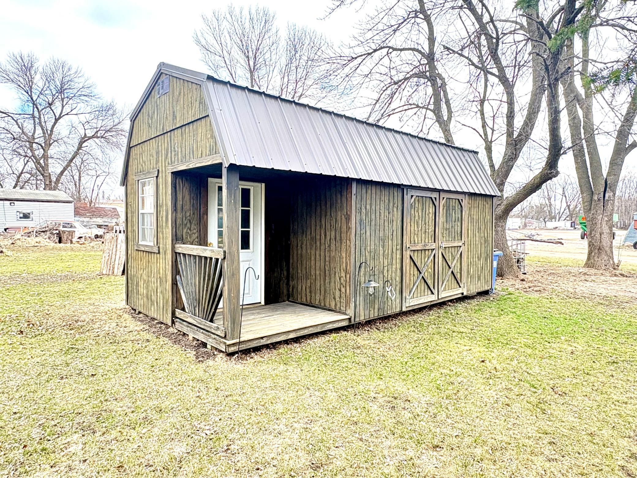 main property photo 27