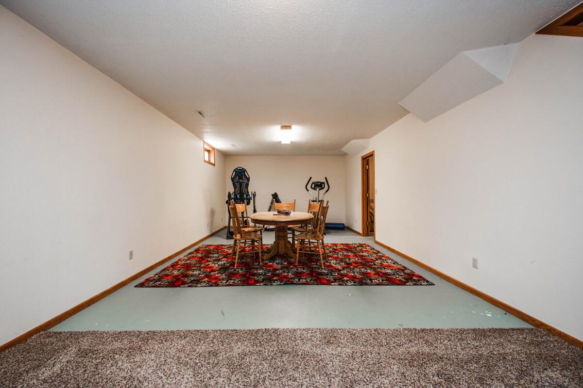 main property photo 76