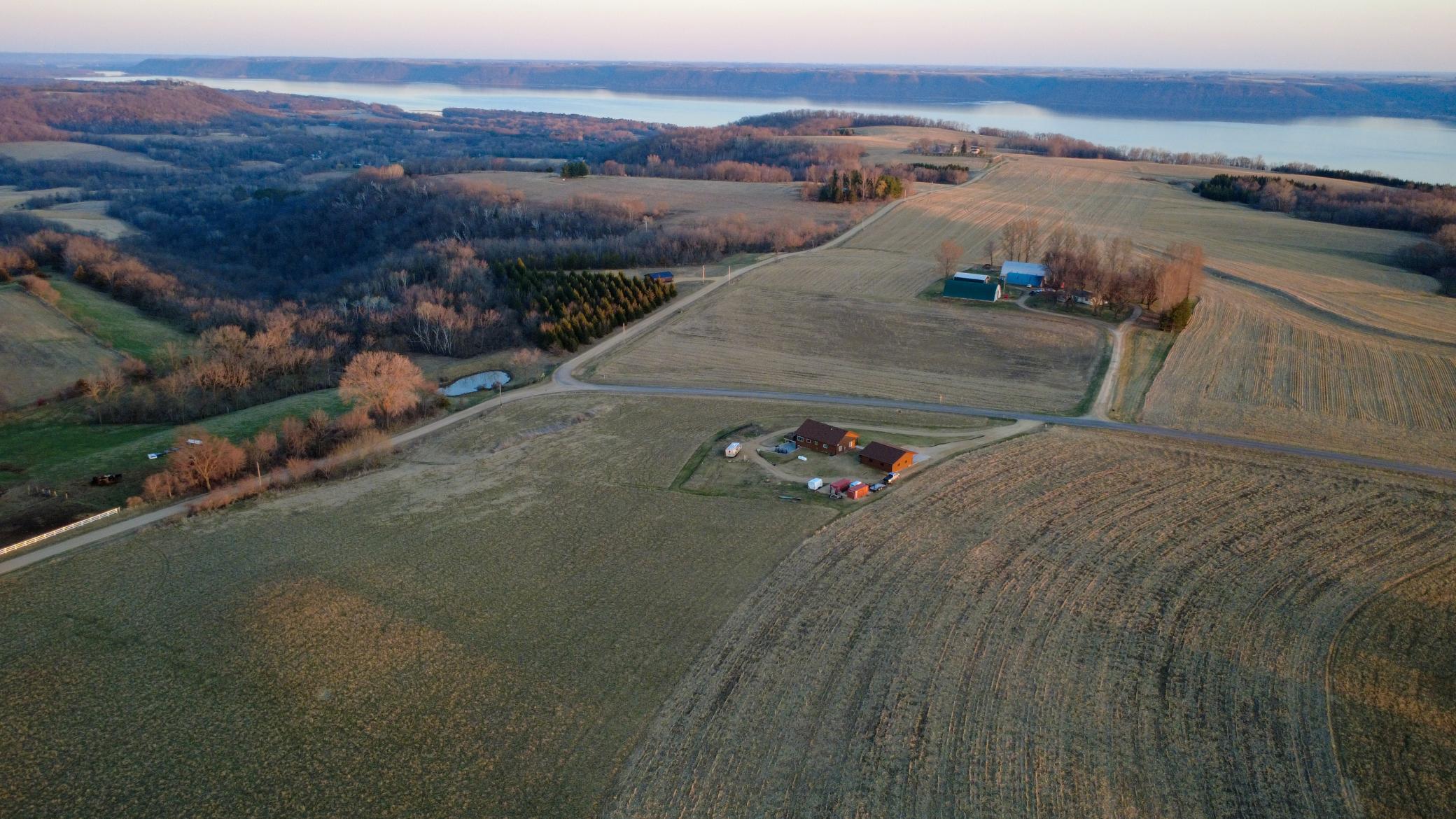 main property photo 7