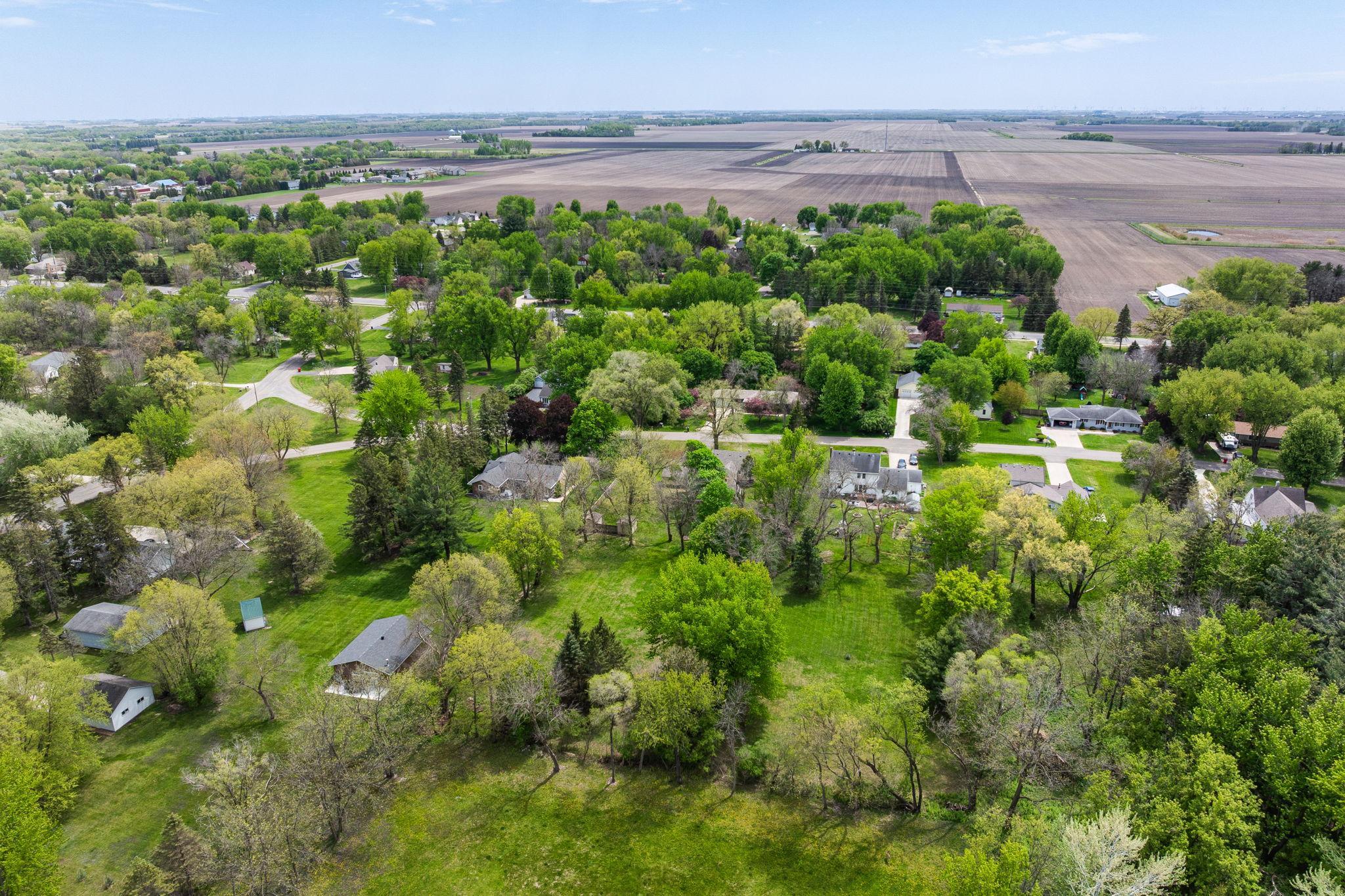 main property photo 36