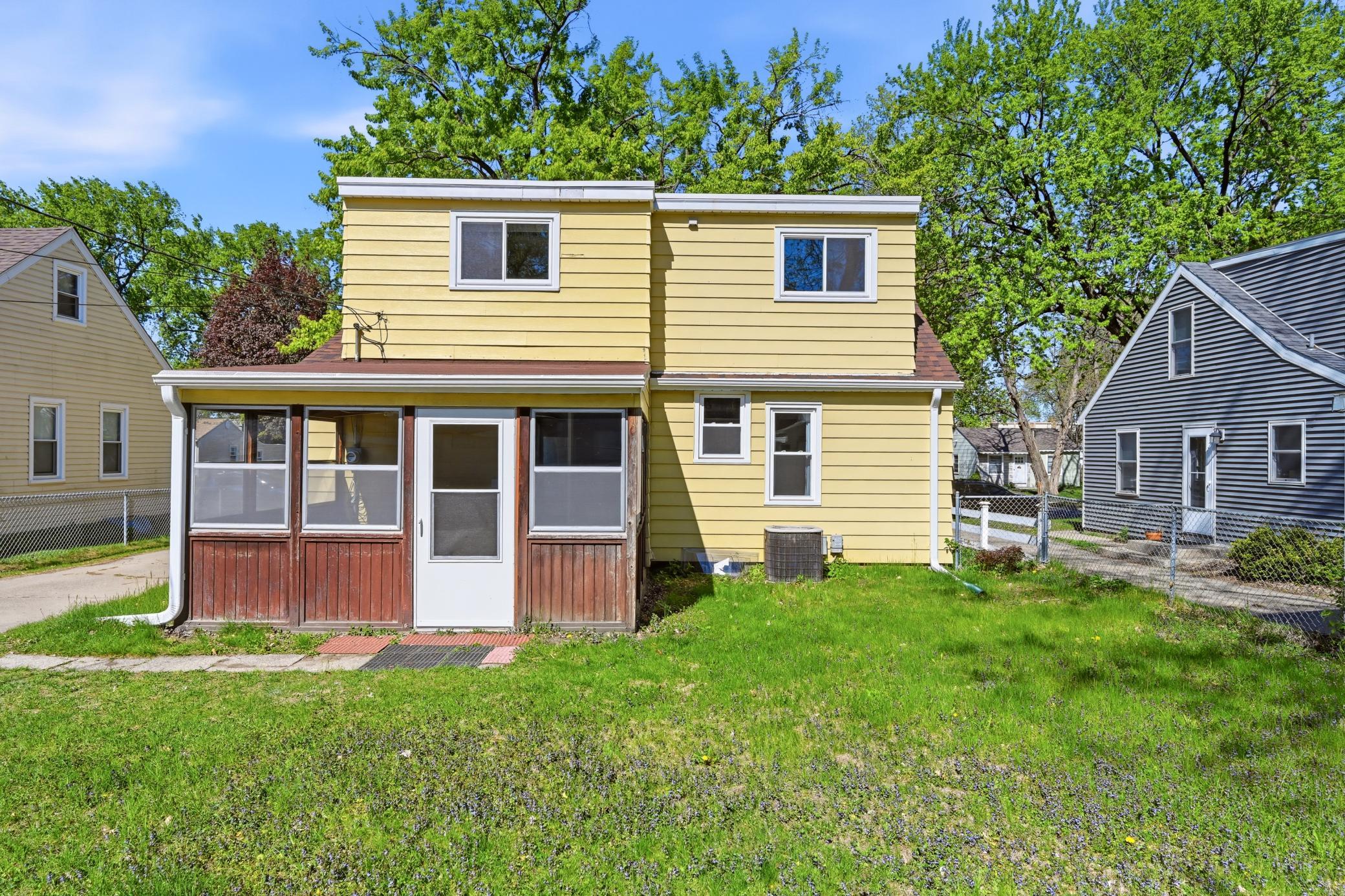 main property photo 5