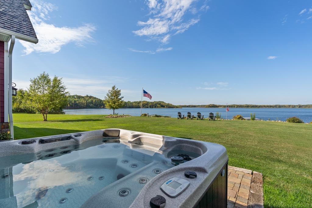 main property photo 12