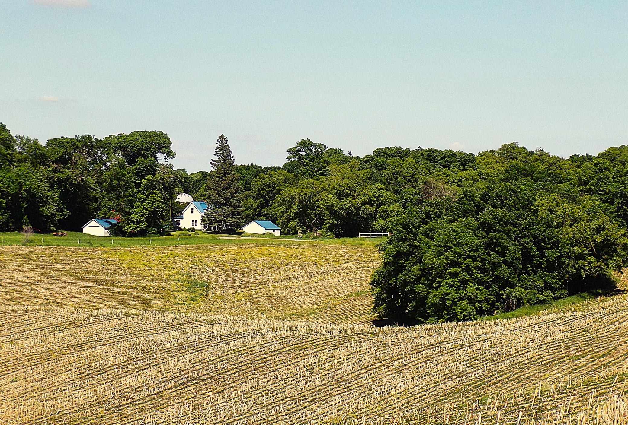 main property photo 4
