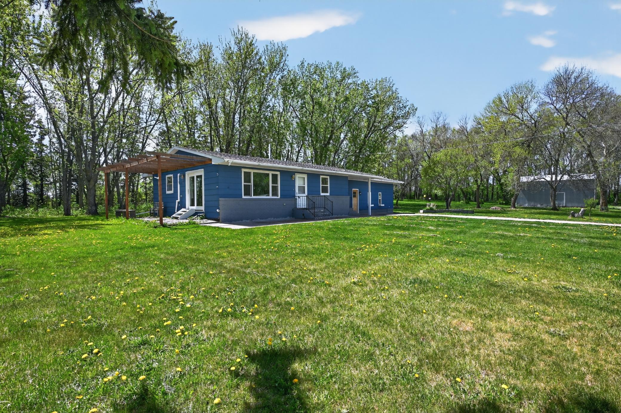 main property photo 4