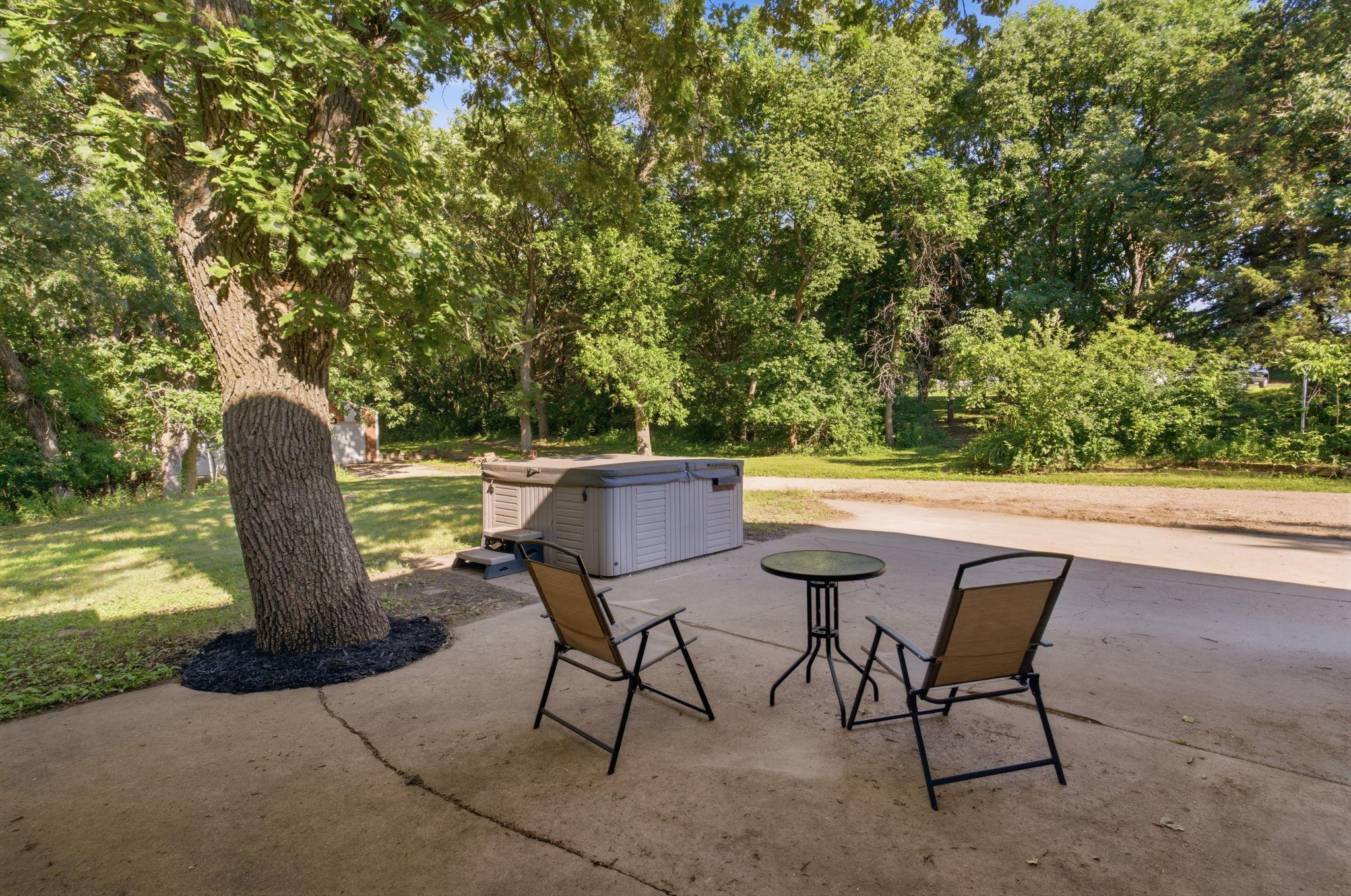 main property photo 7