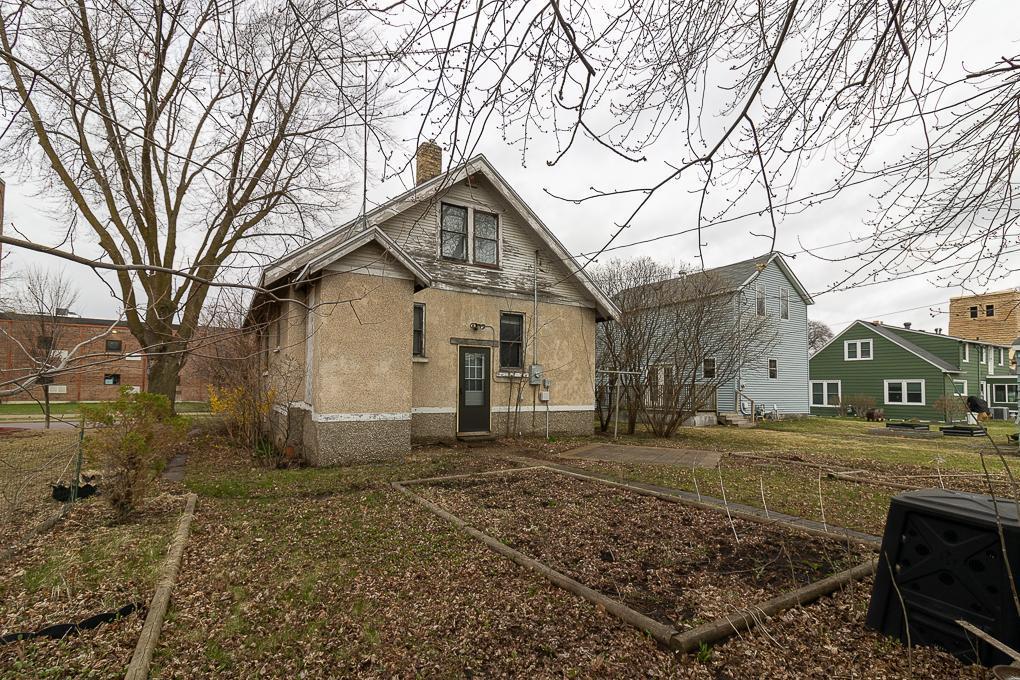 main property photo 23