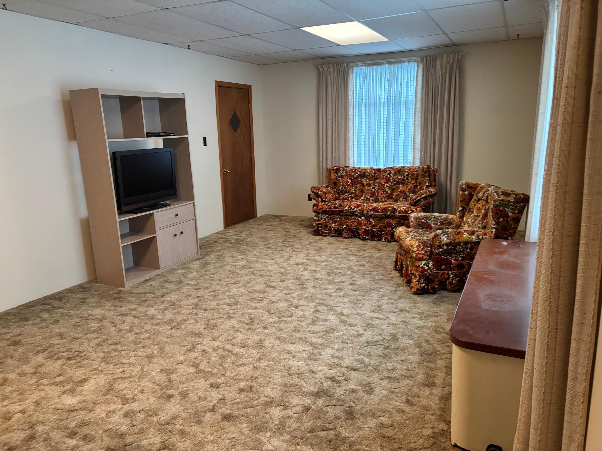 main property photo 18