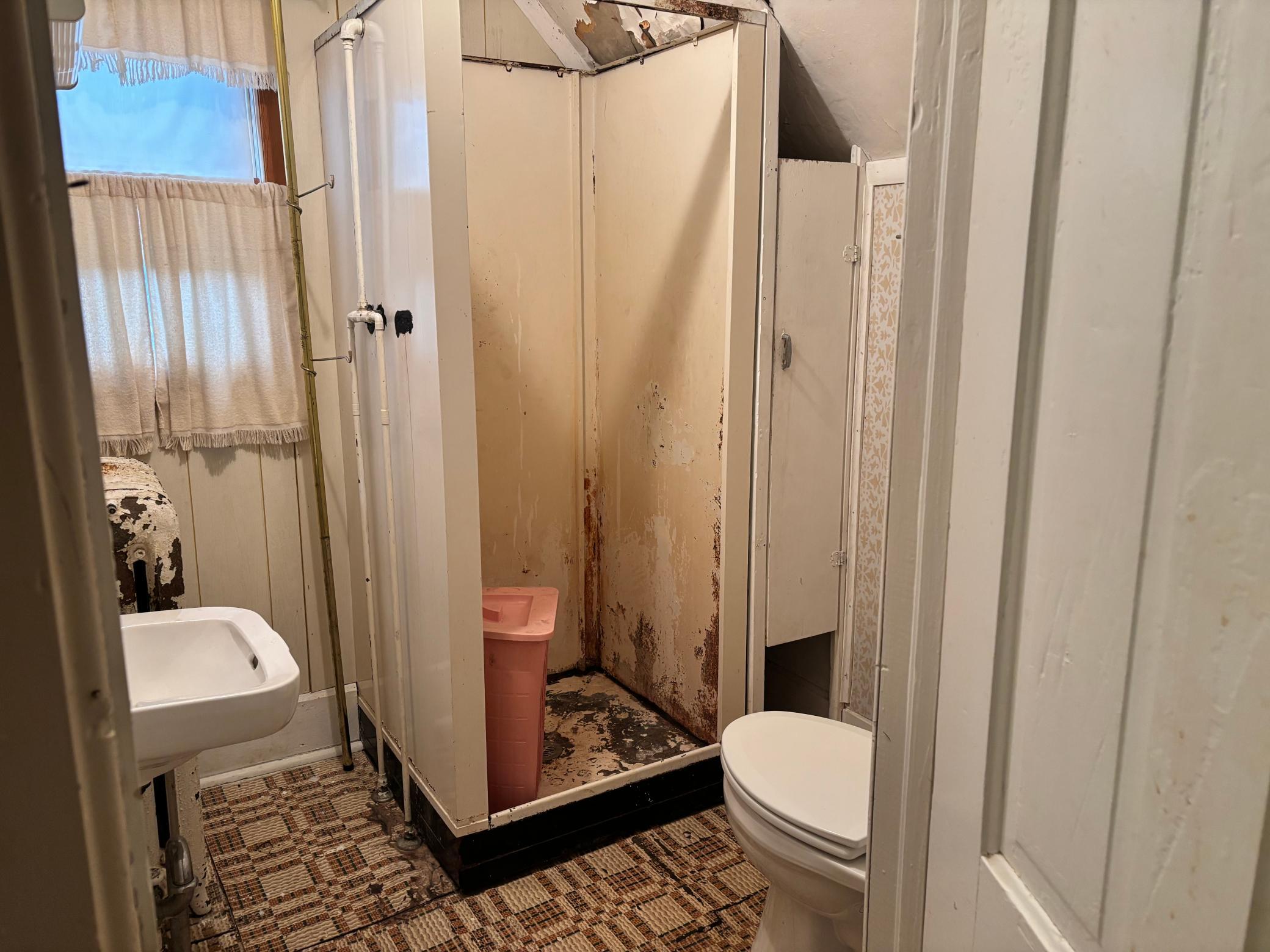 main property photo 27