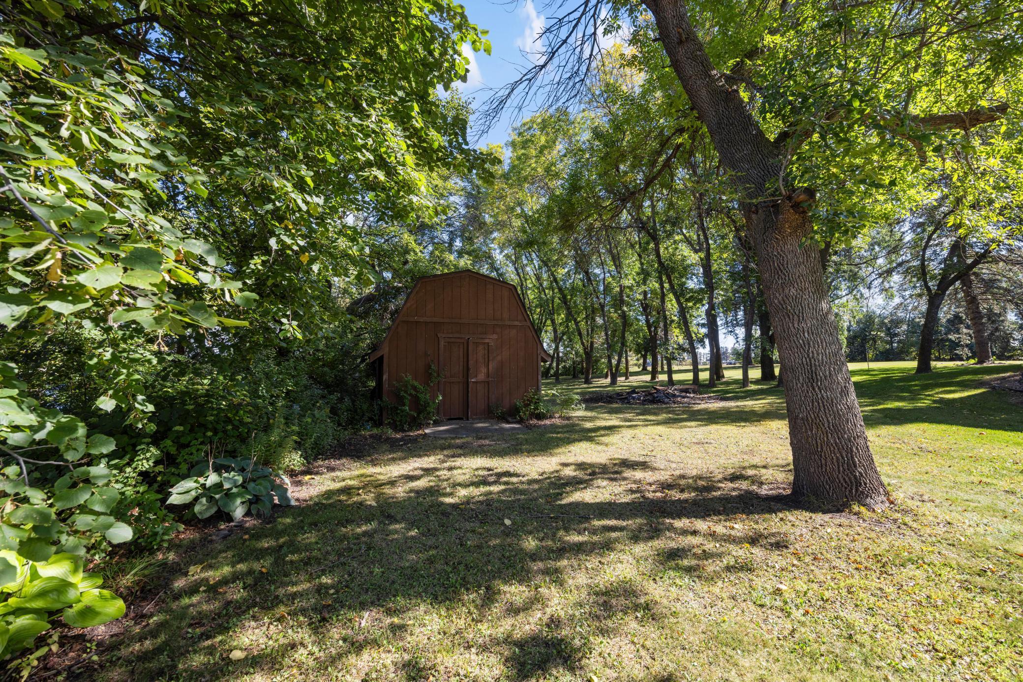 main property photo 41