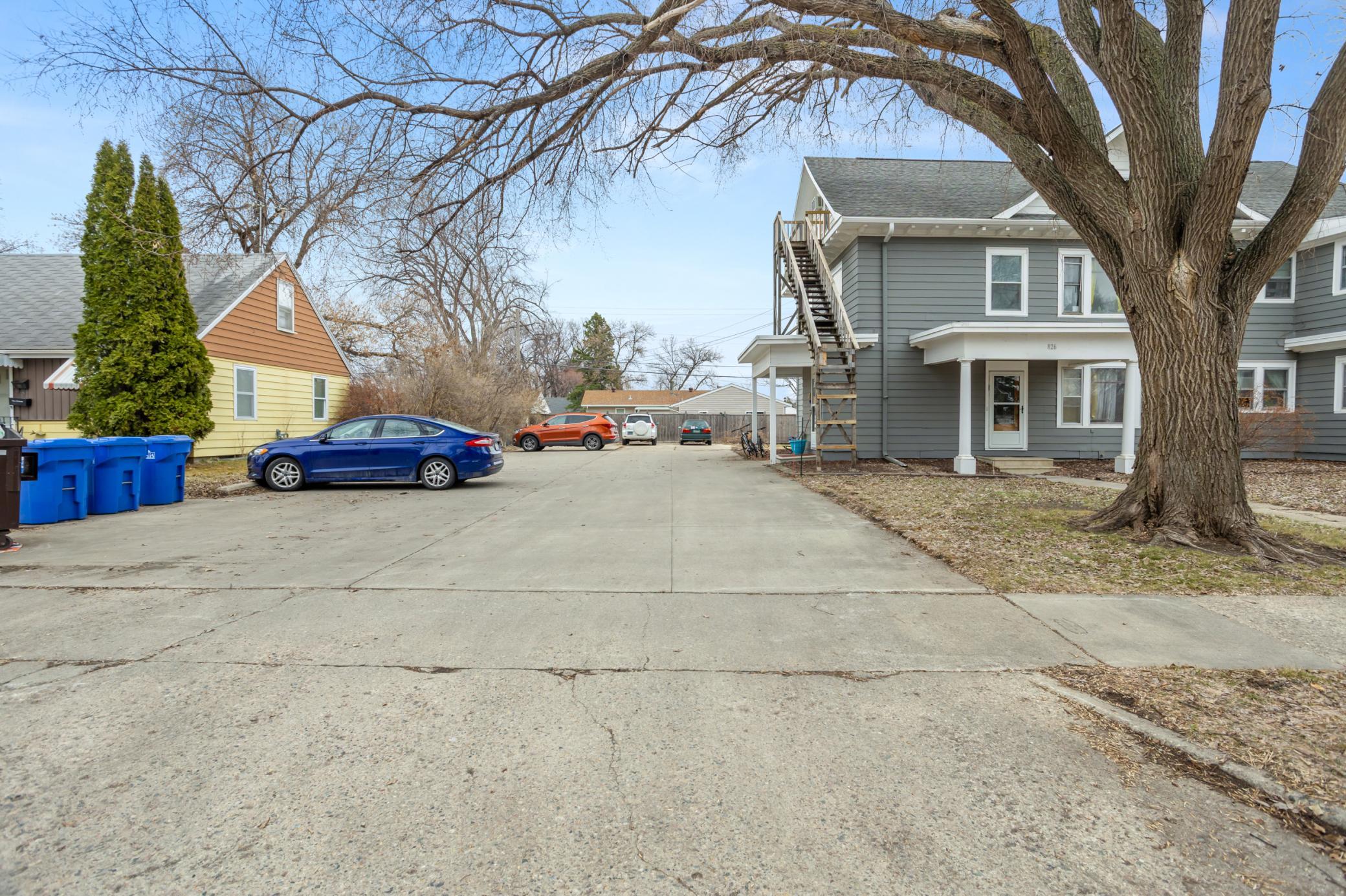 main property photo 8