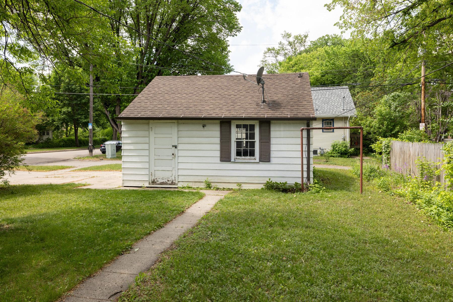 main property photo 56
