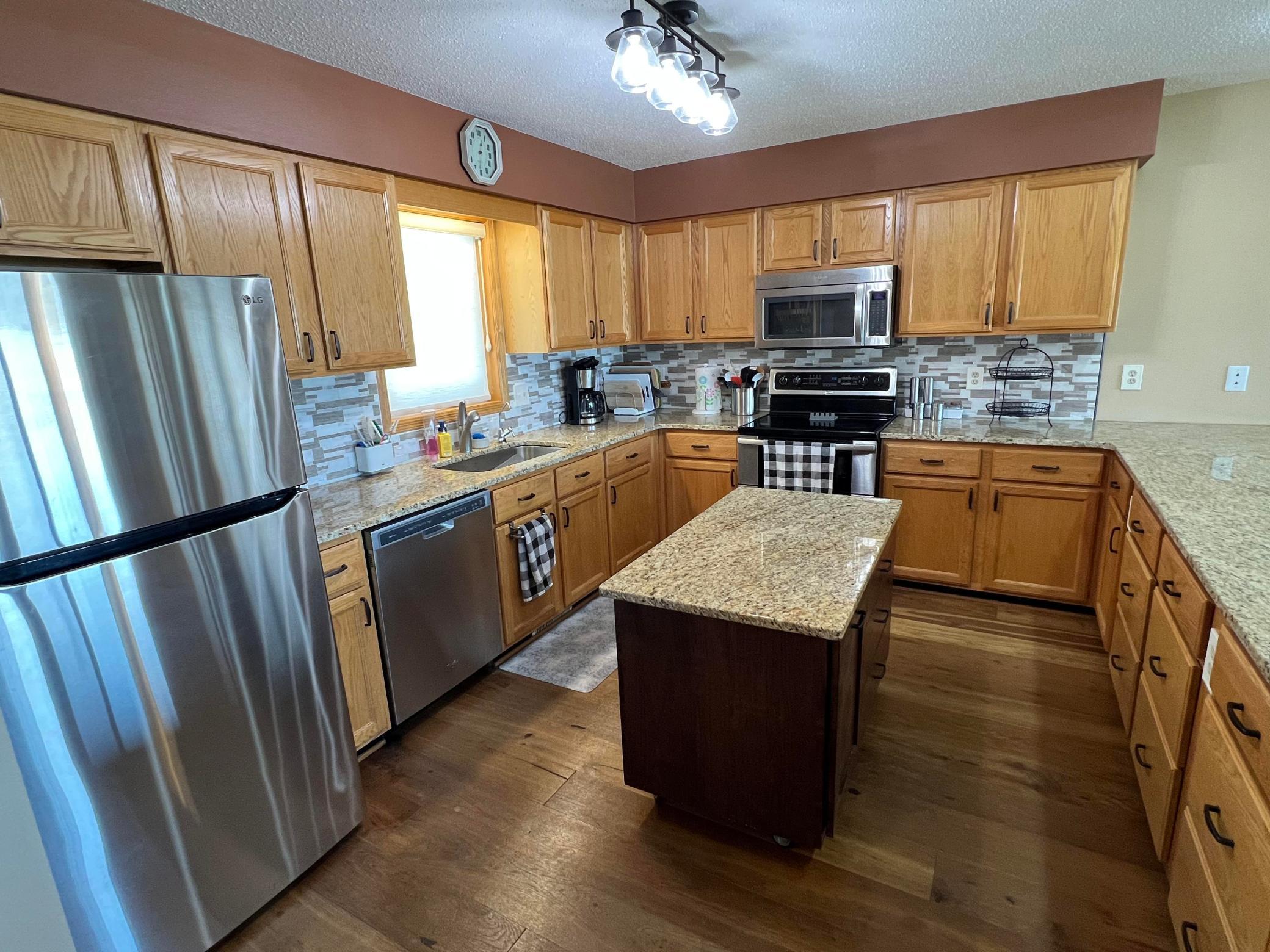 main property photo 7