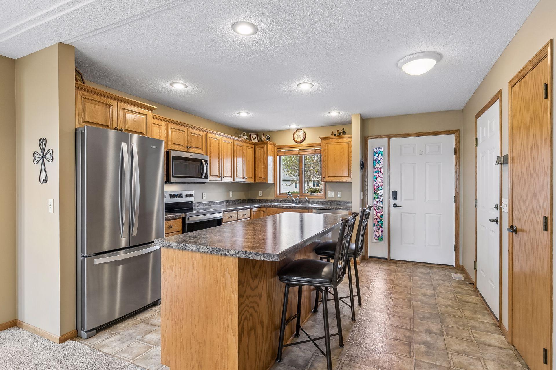 main property photo 5
