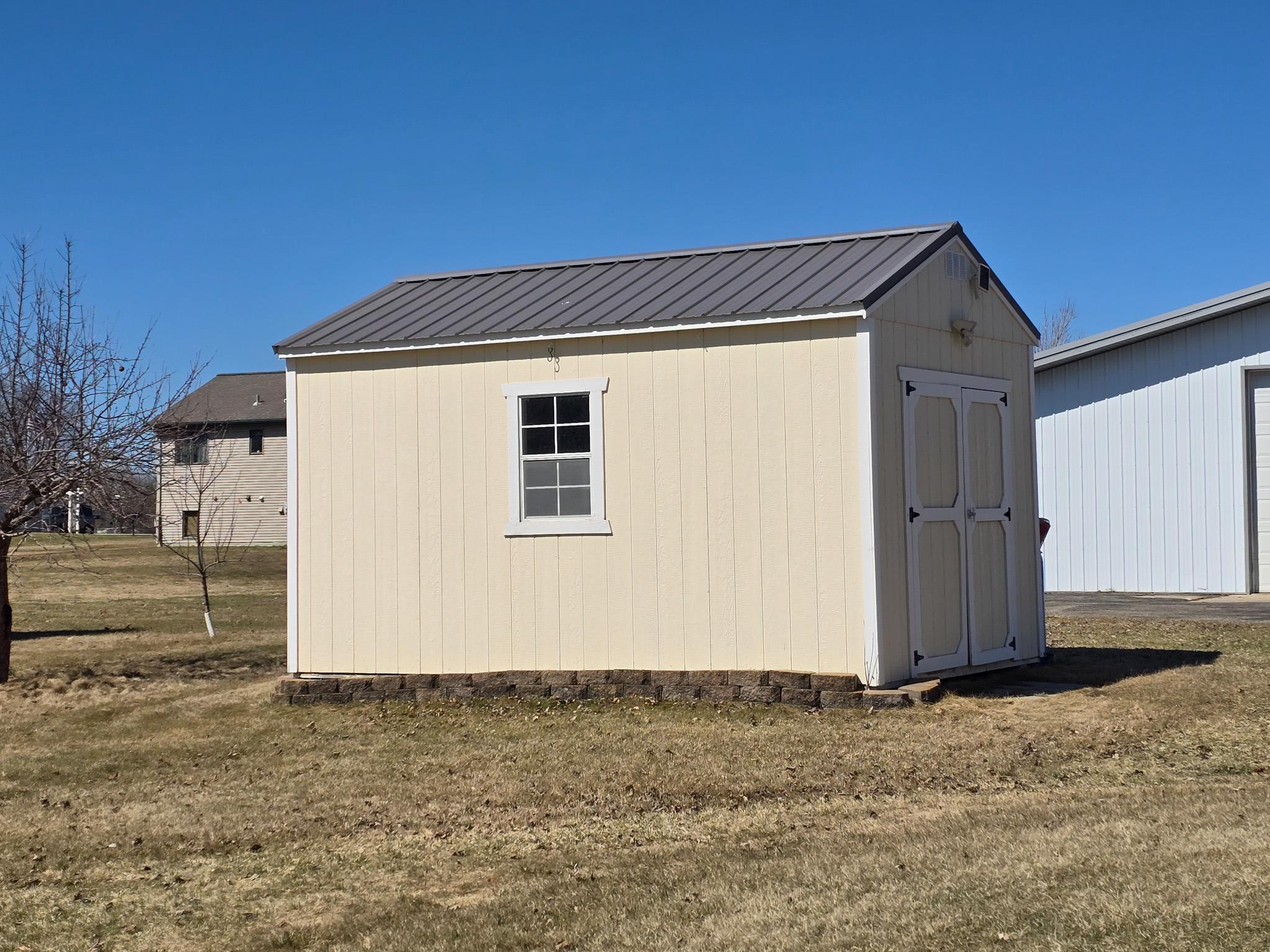 main property photo 37