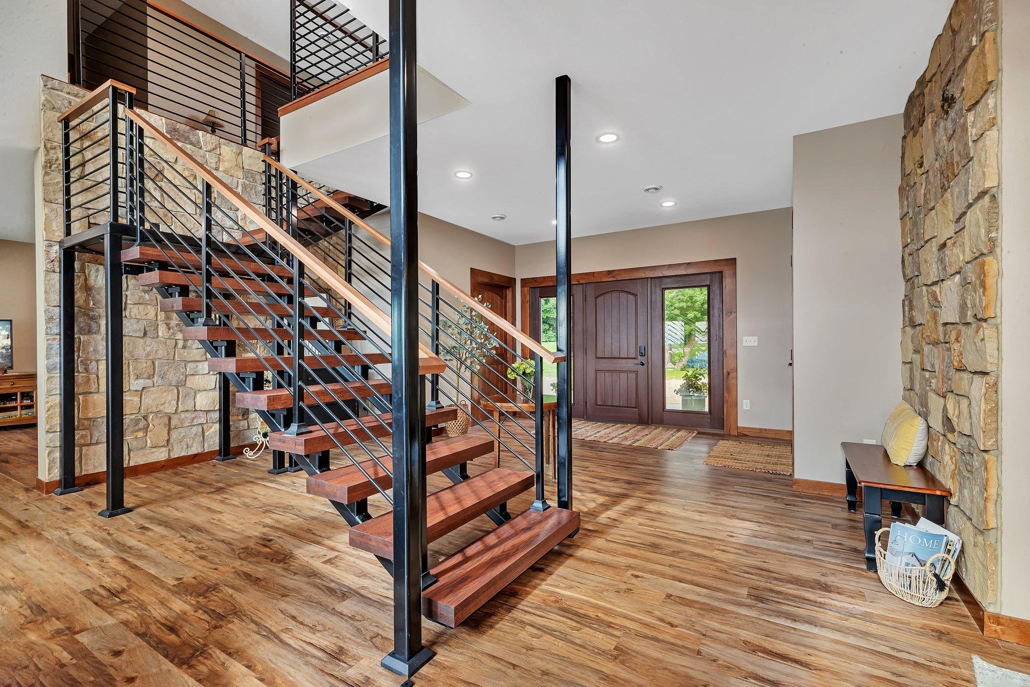 main property photo 24