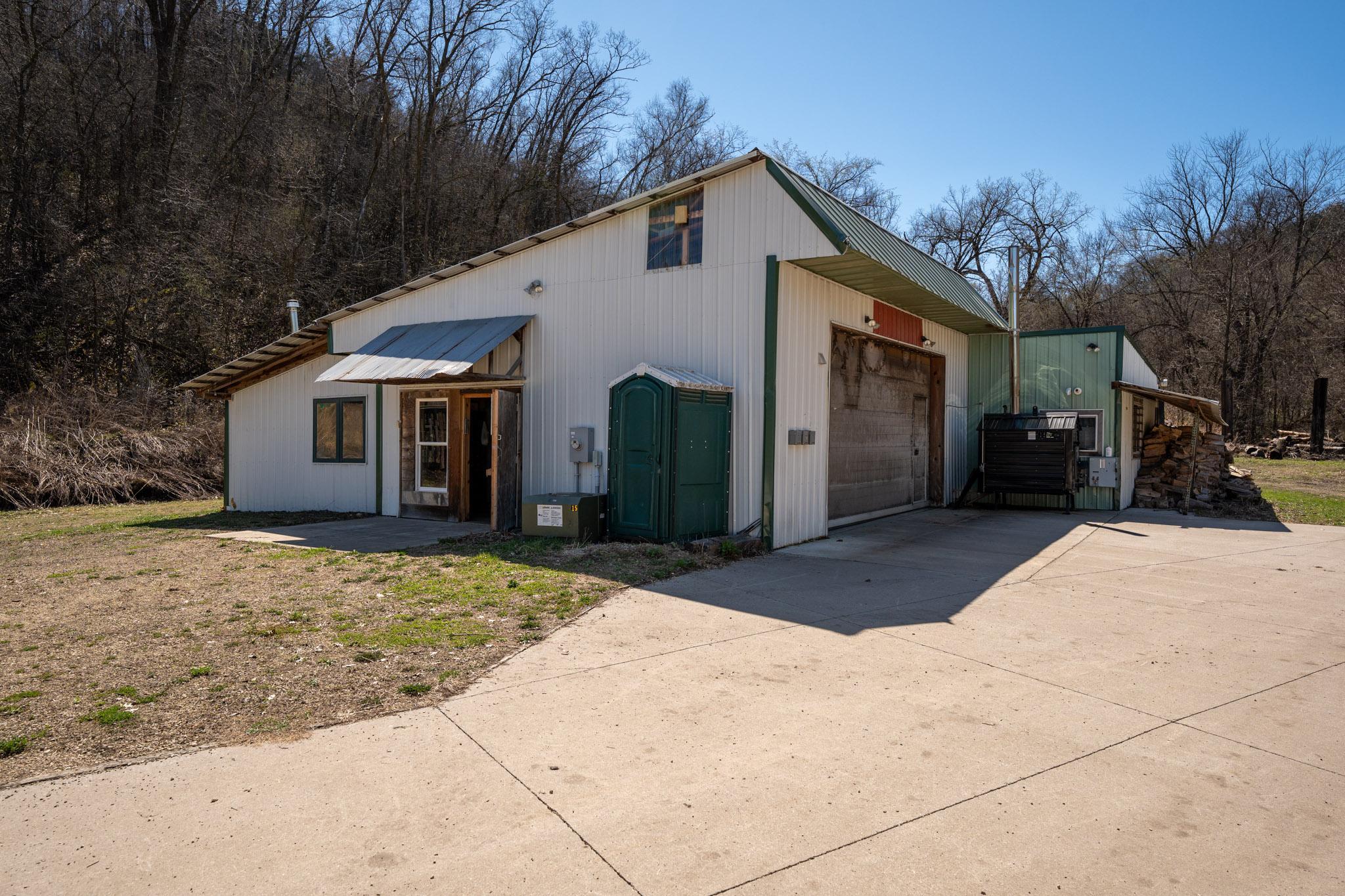 main property photo 36