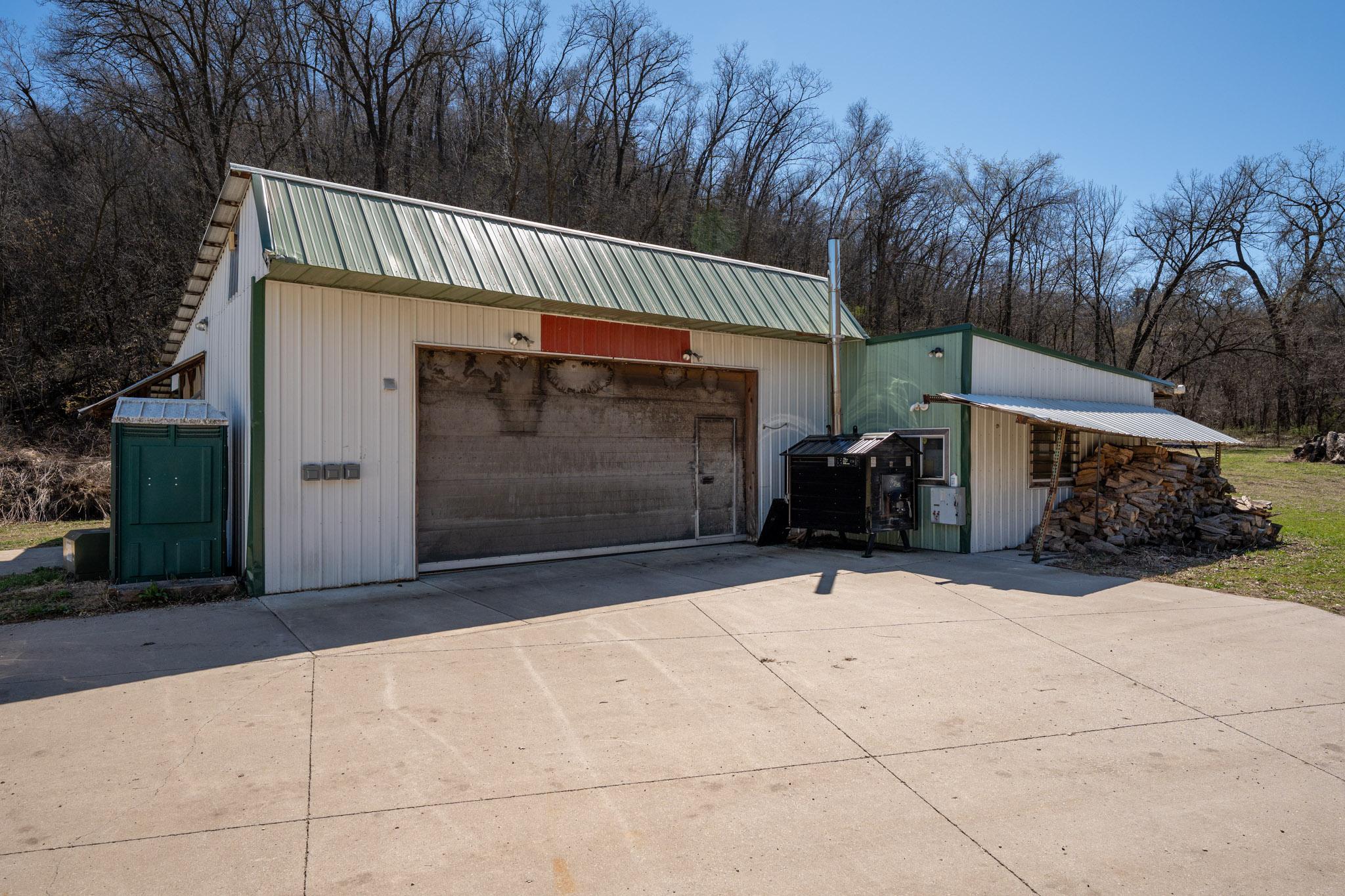 main property photo 37