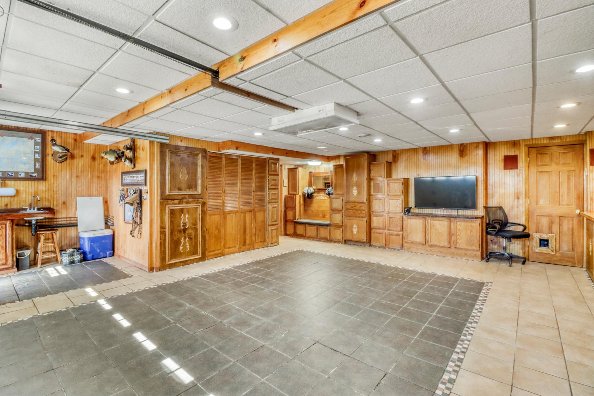 main property photo 61