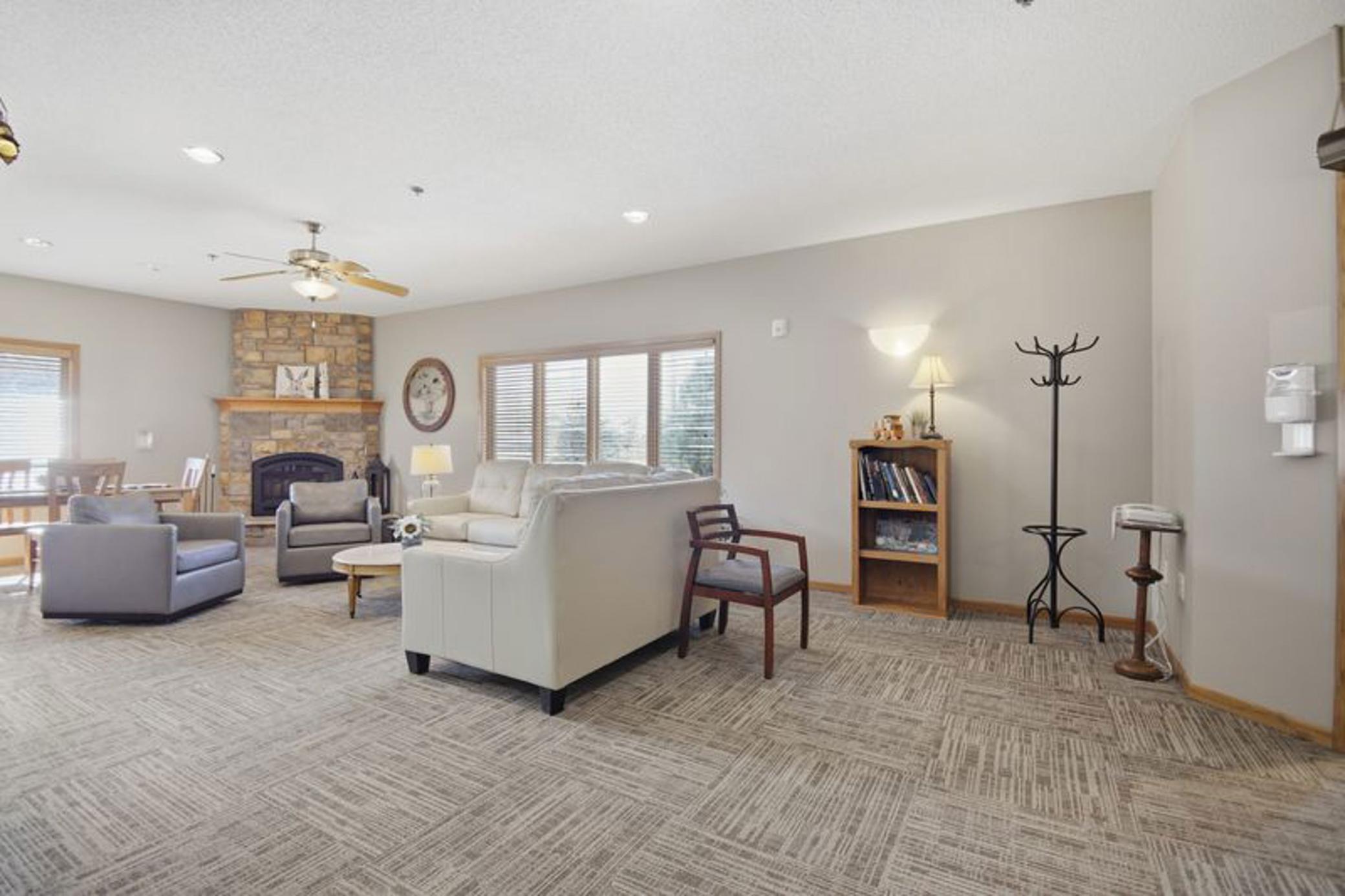 main property photo 13