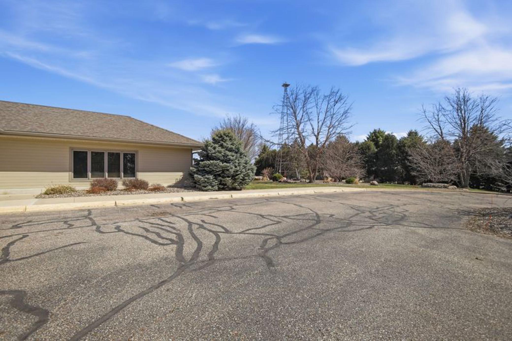 main property photo 90