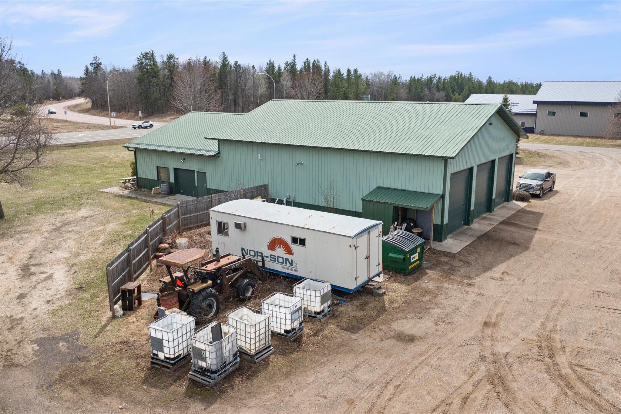 main property photo 5