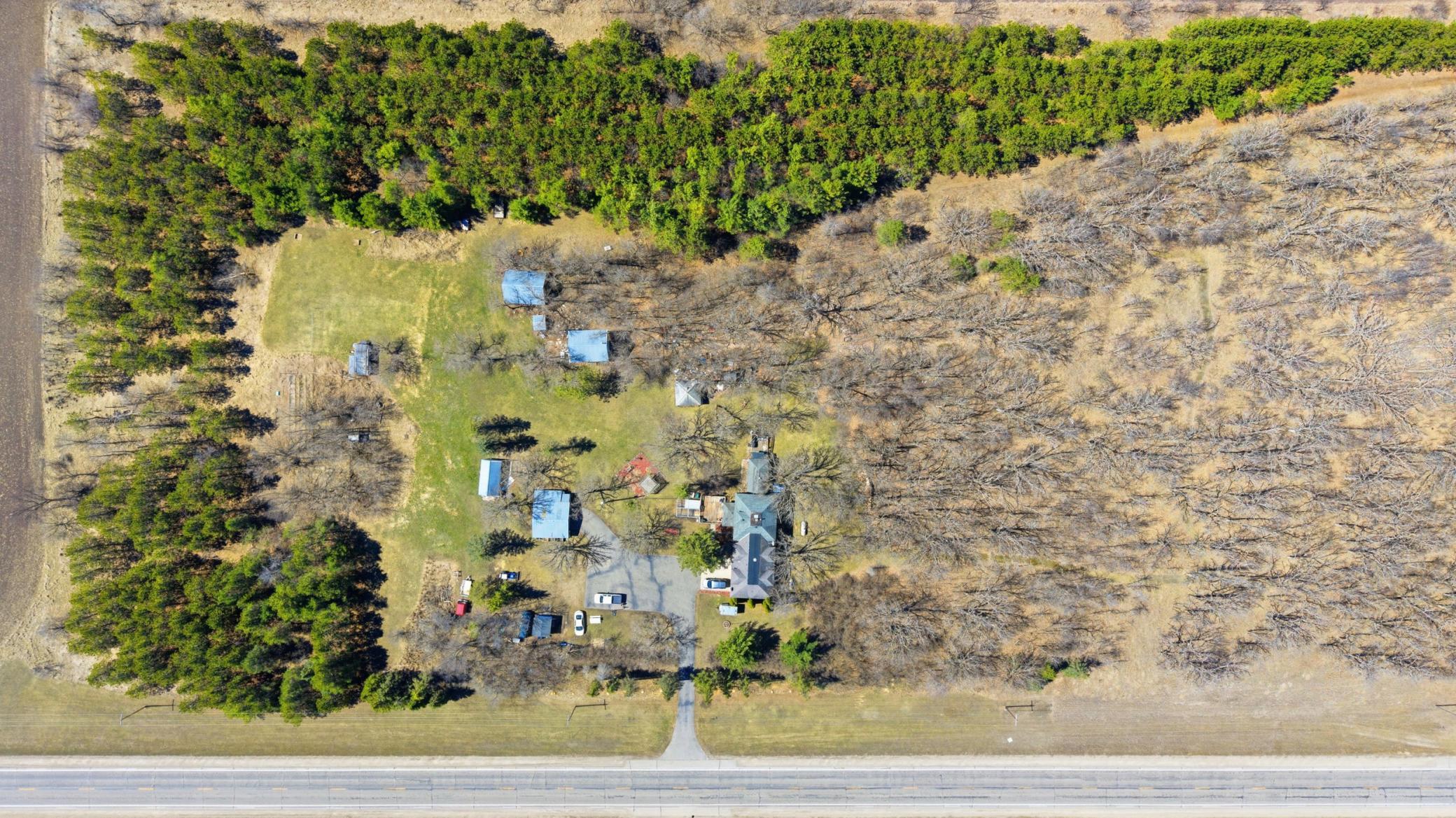 main property photo 30