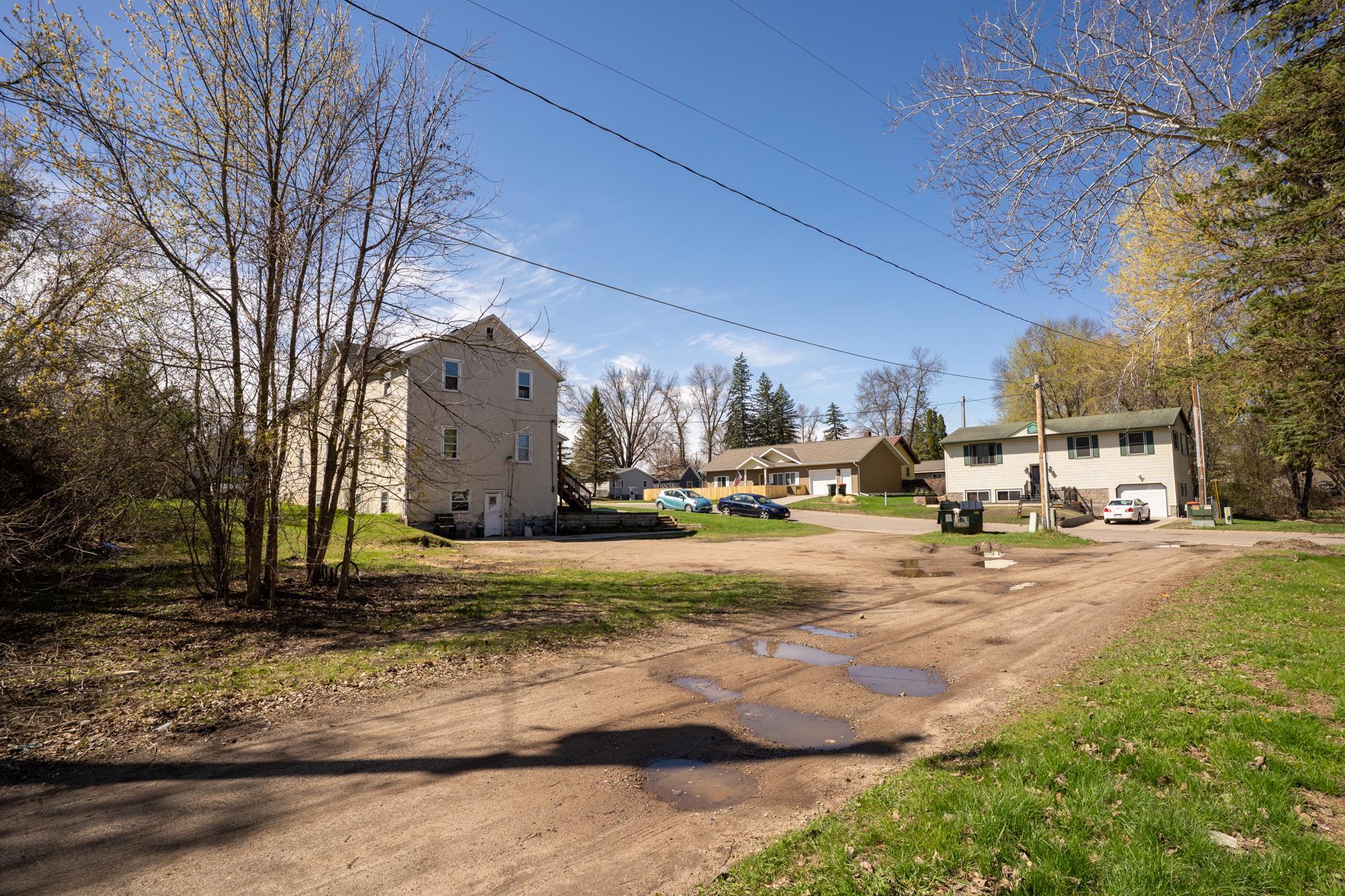 main property photo 43