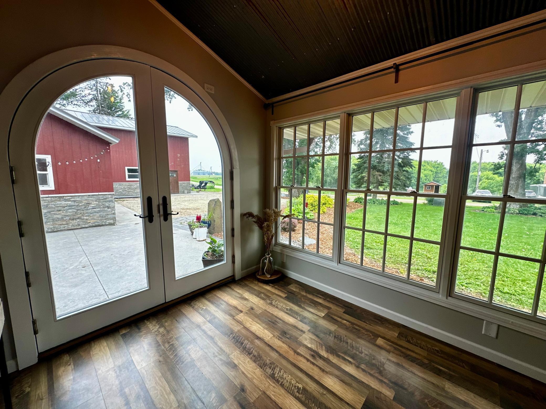 main property photo 50