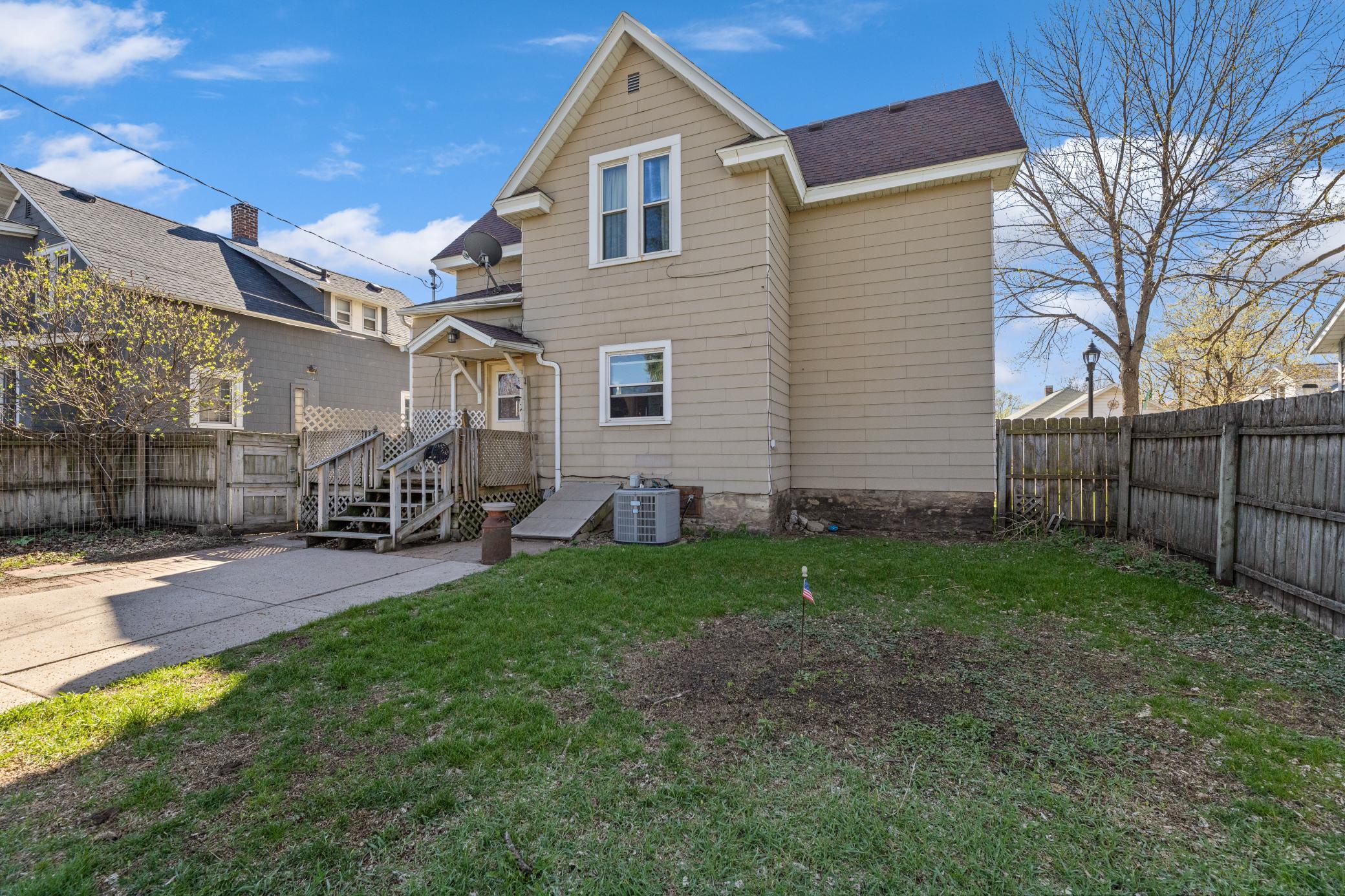 main property photo 15