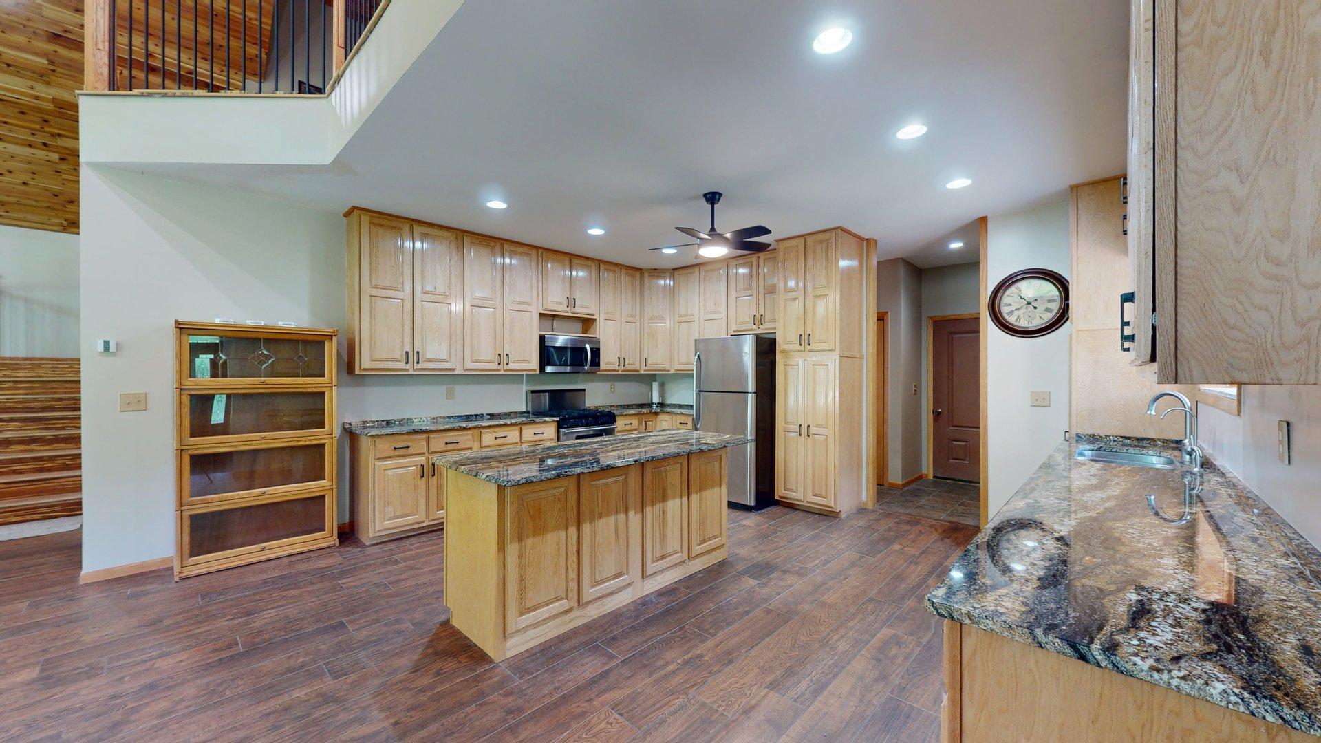 main property photo 20