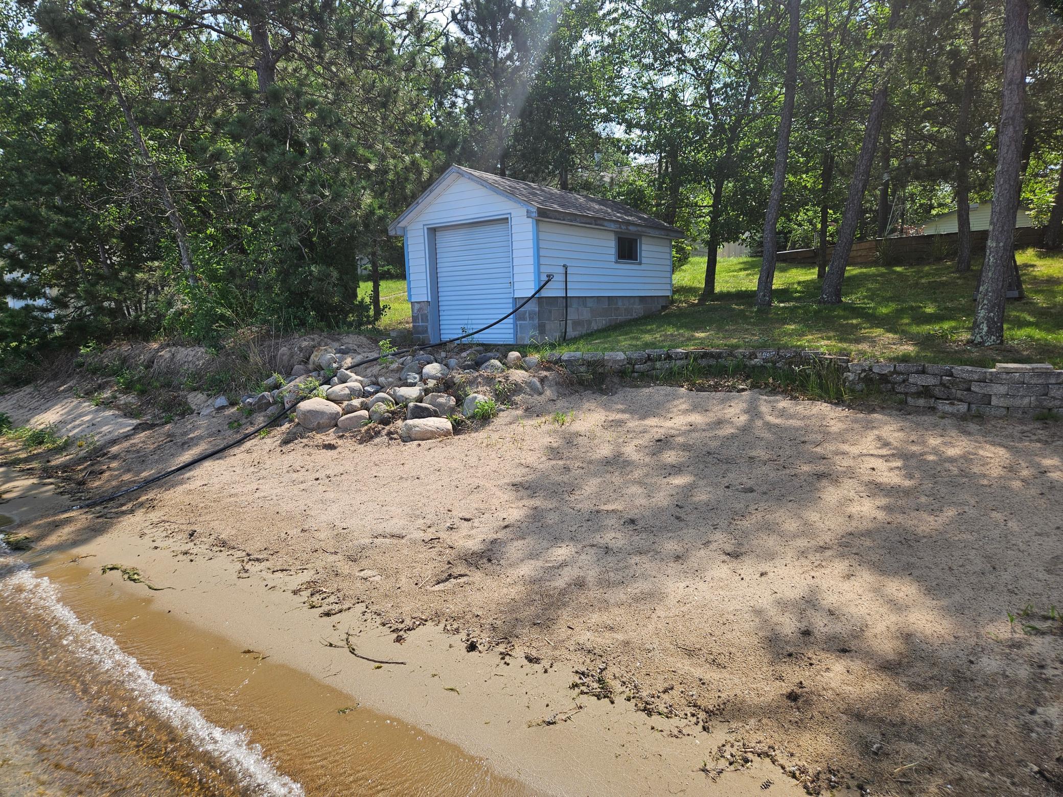 main property photo 70
