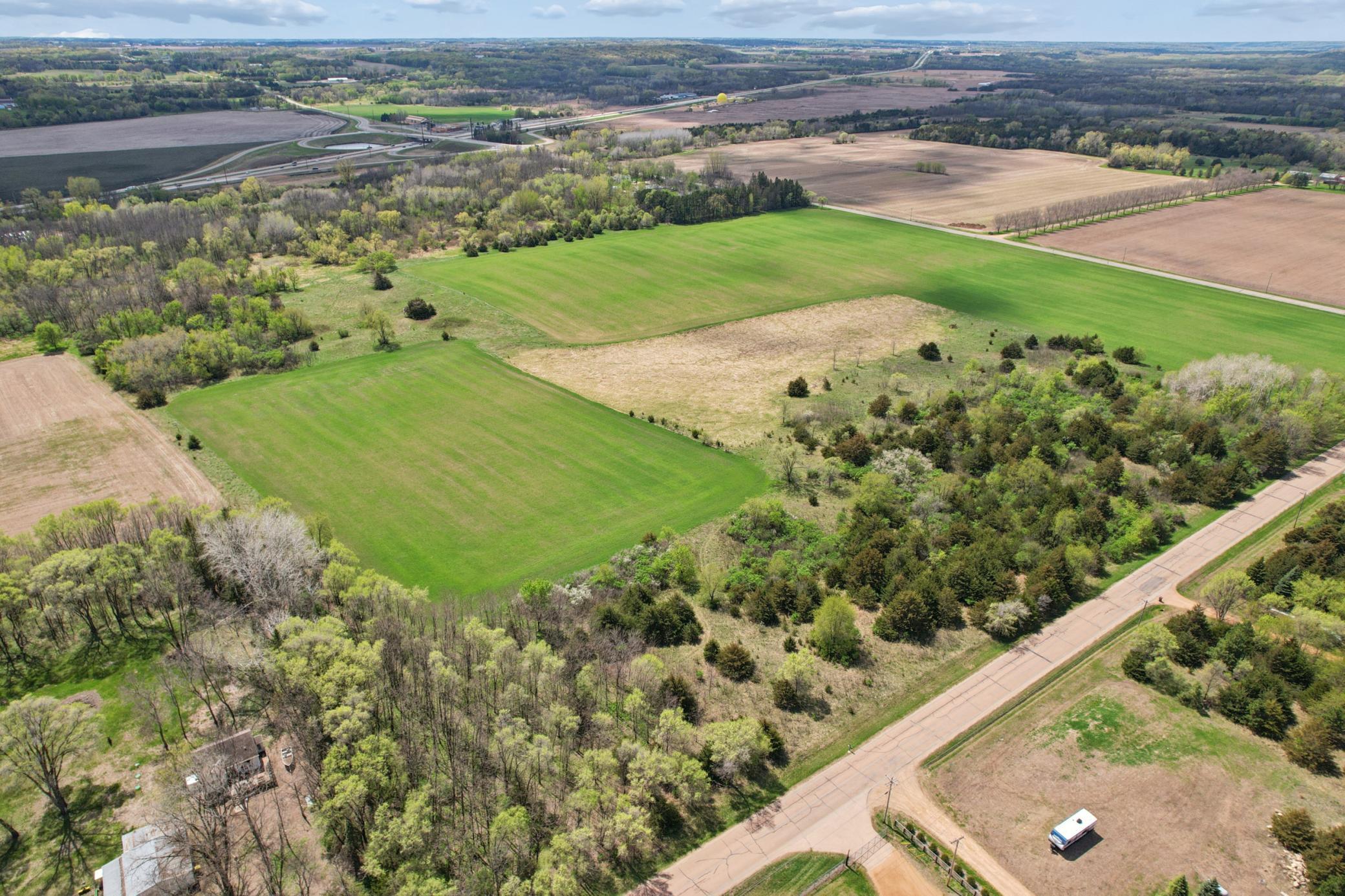 main property photo 17