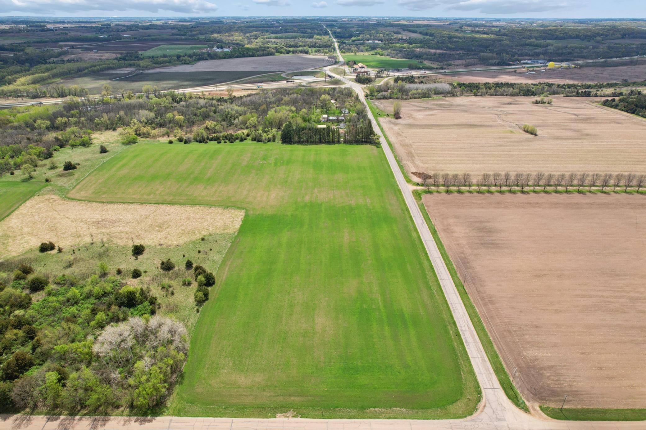main property photo 7