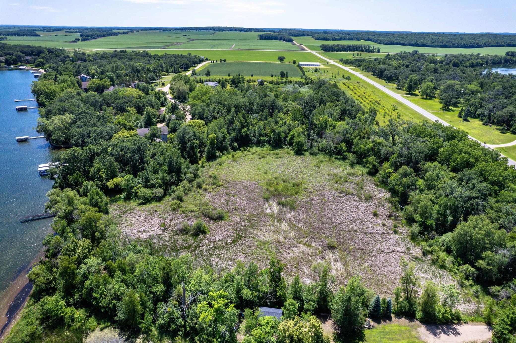 main property photo 30