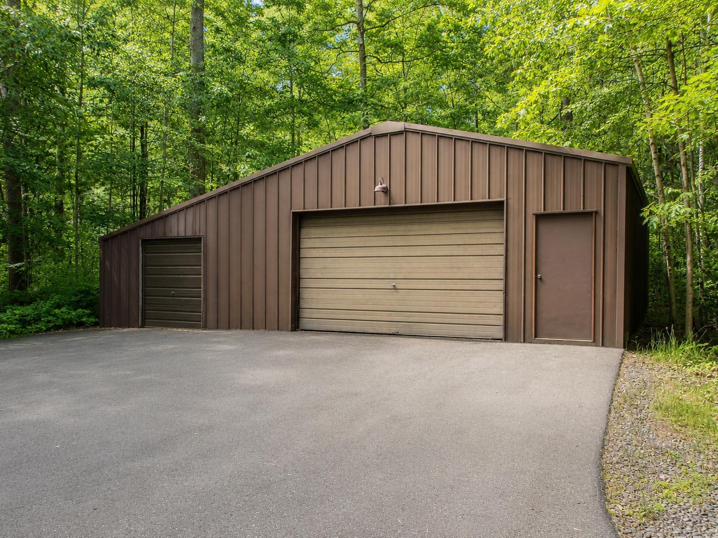 main property photo 59