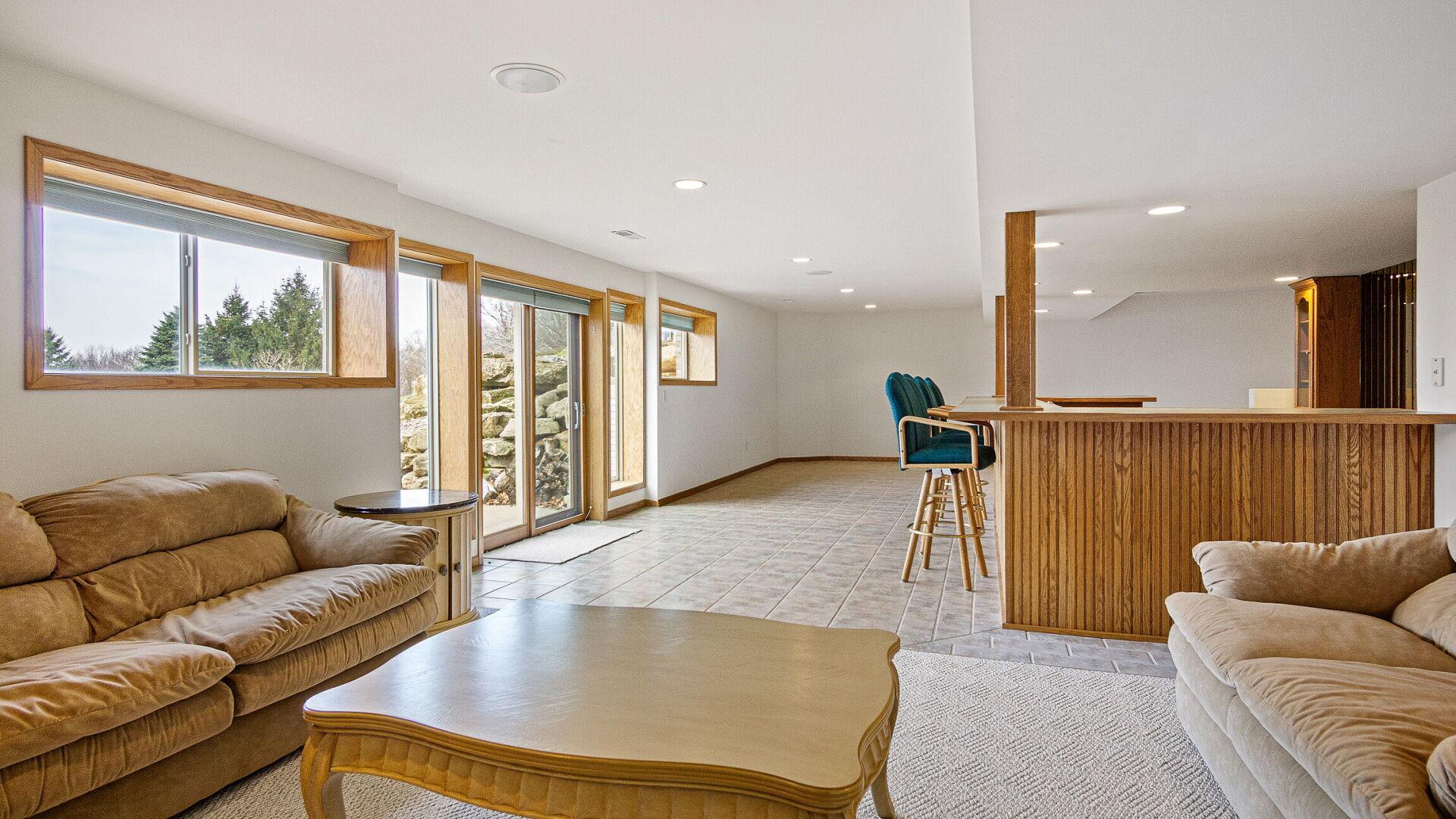 main property photo 77