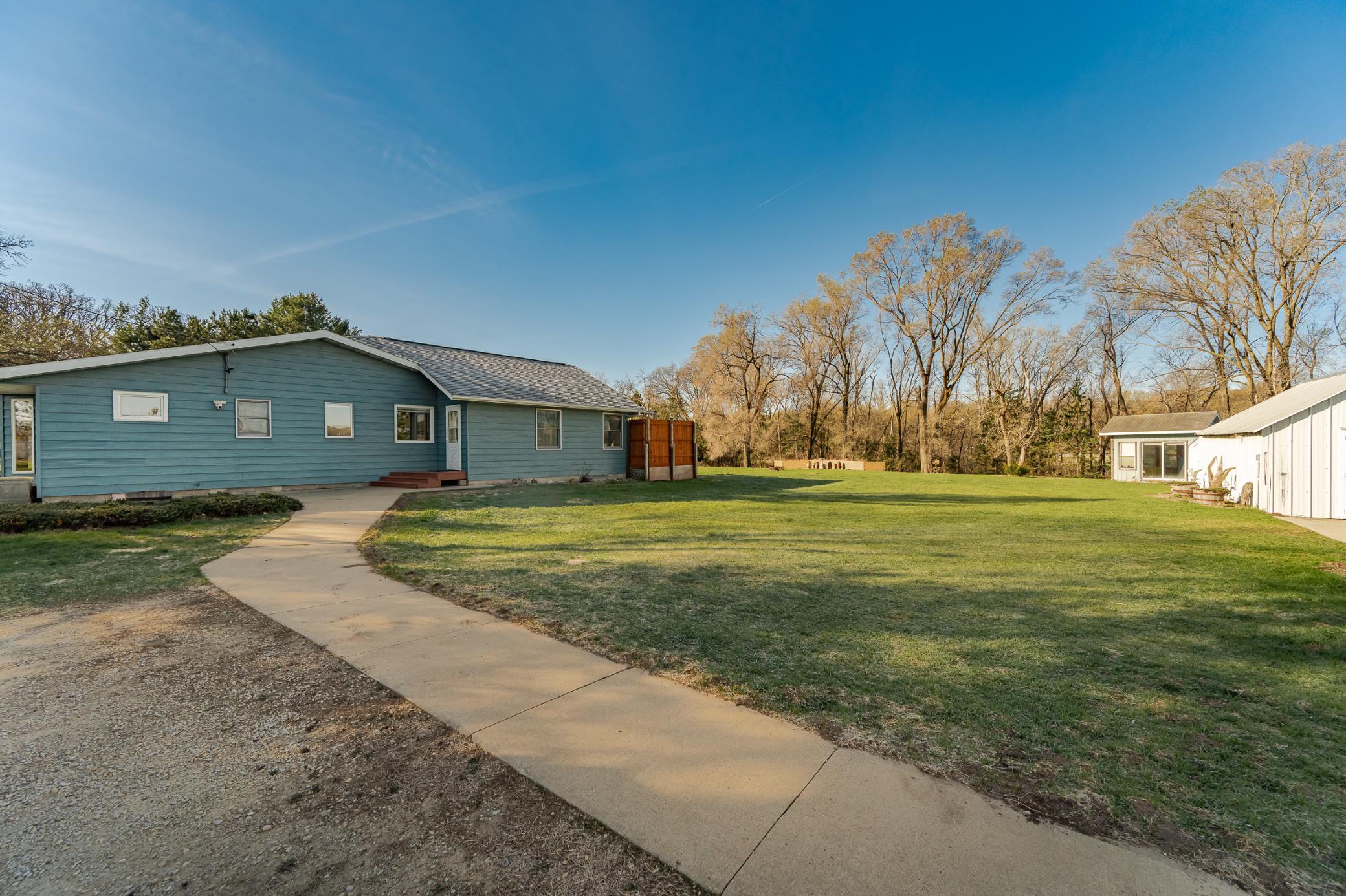 main property photo 22