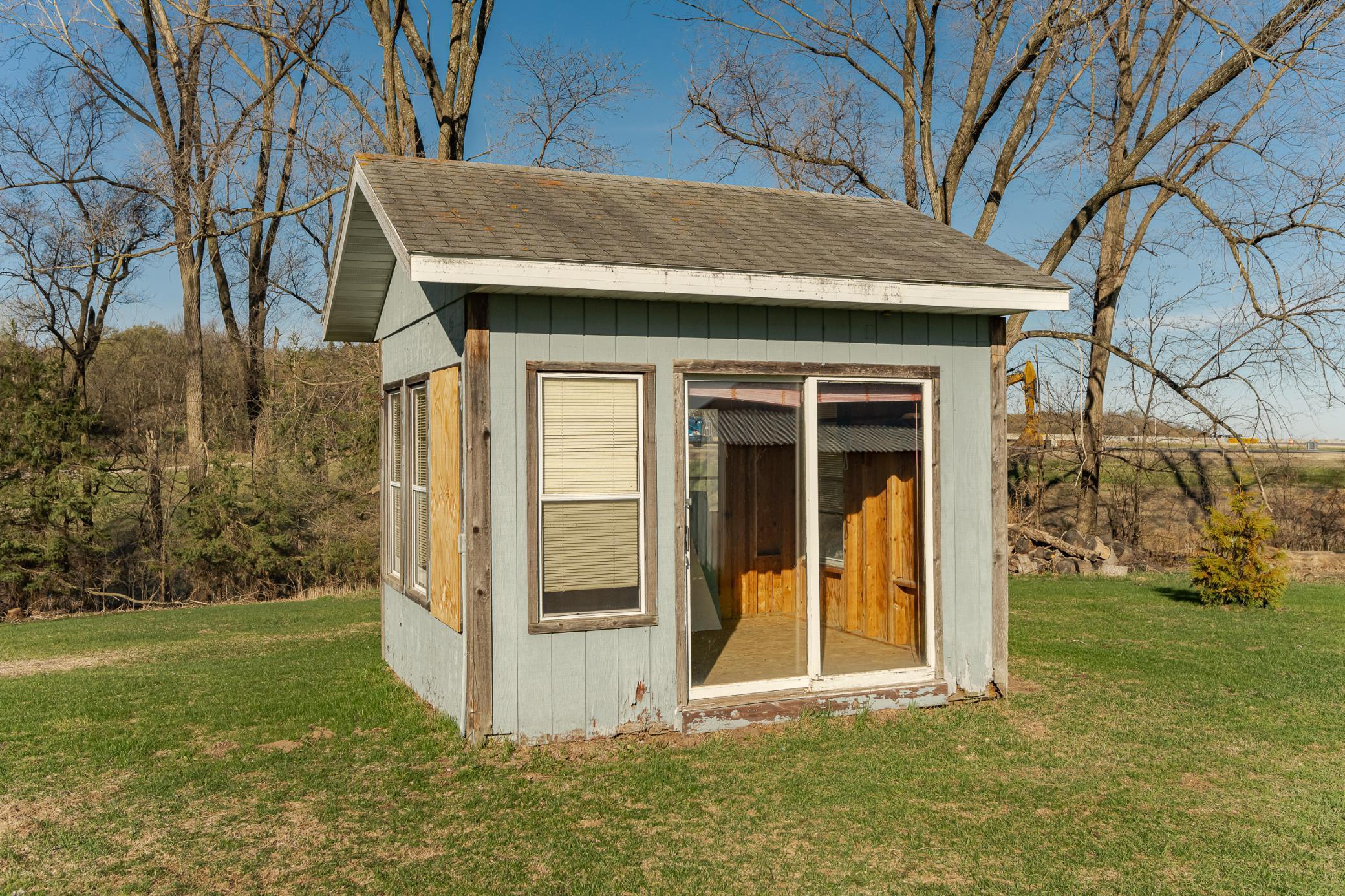 main property photo 25