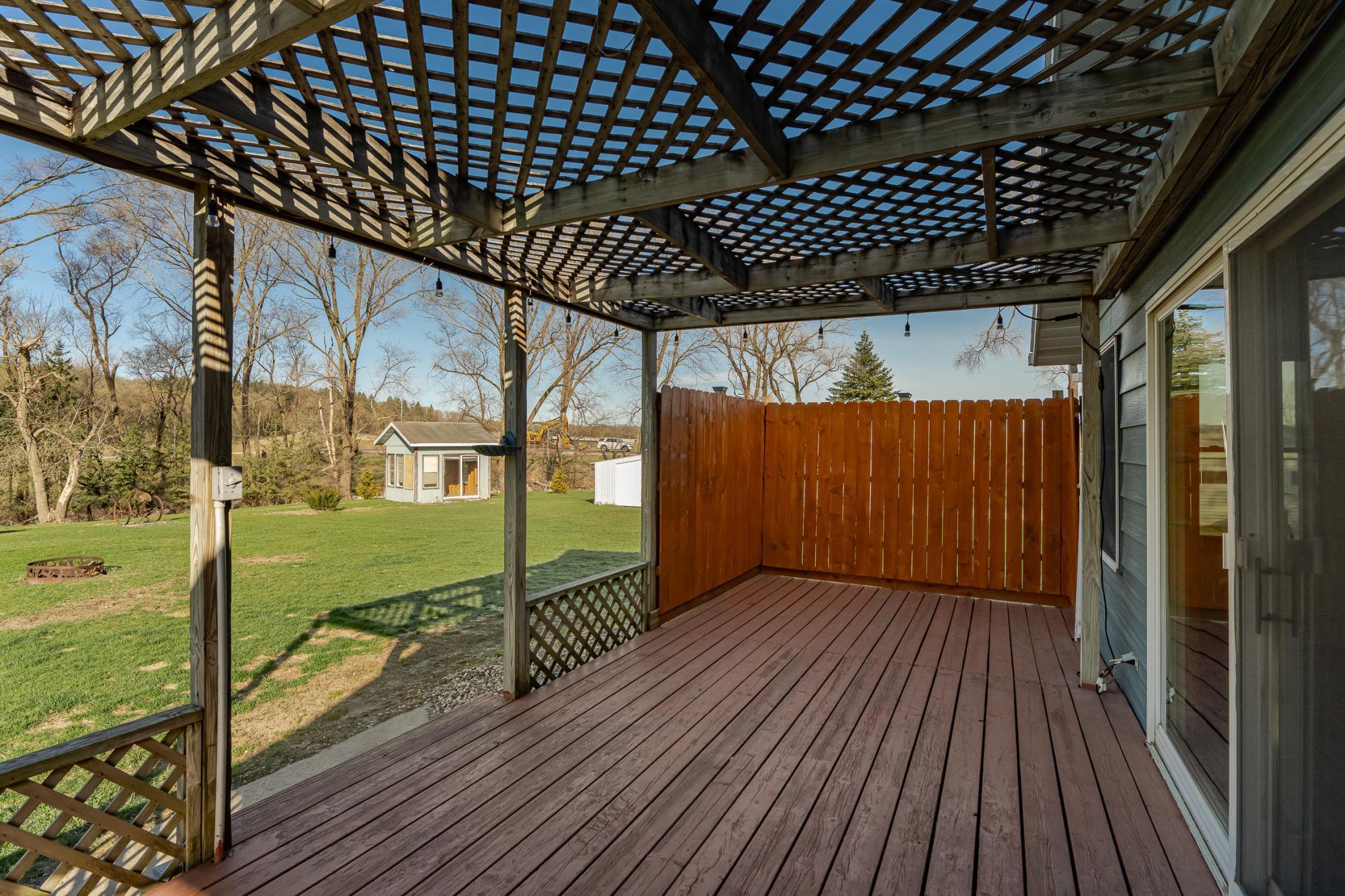 main property photo 28
