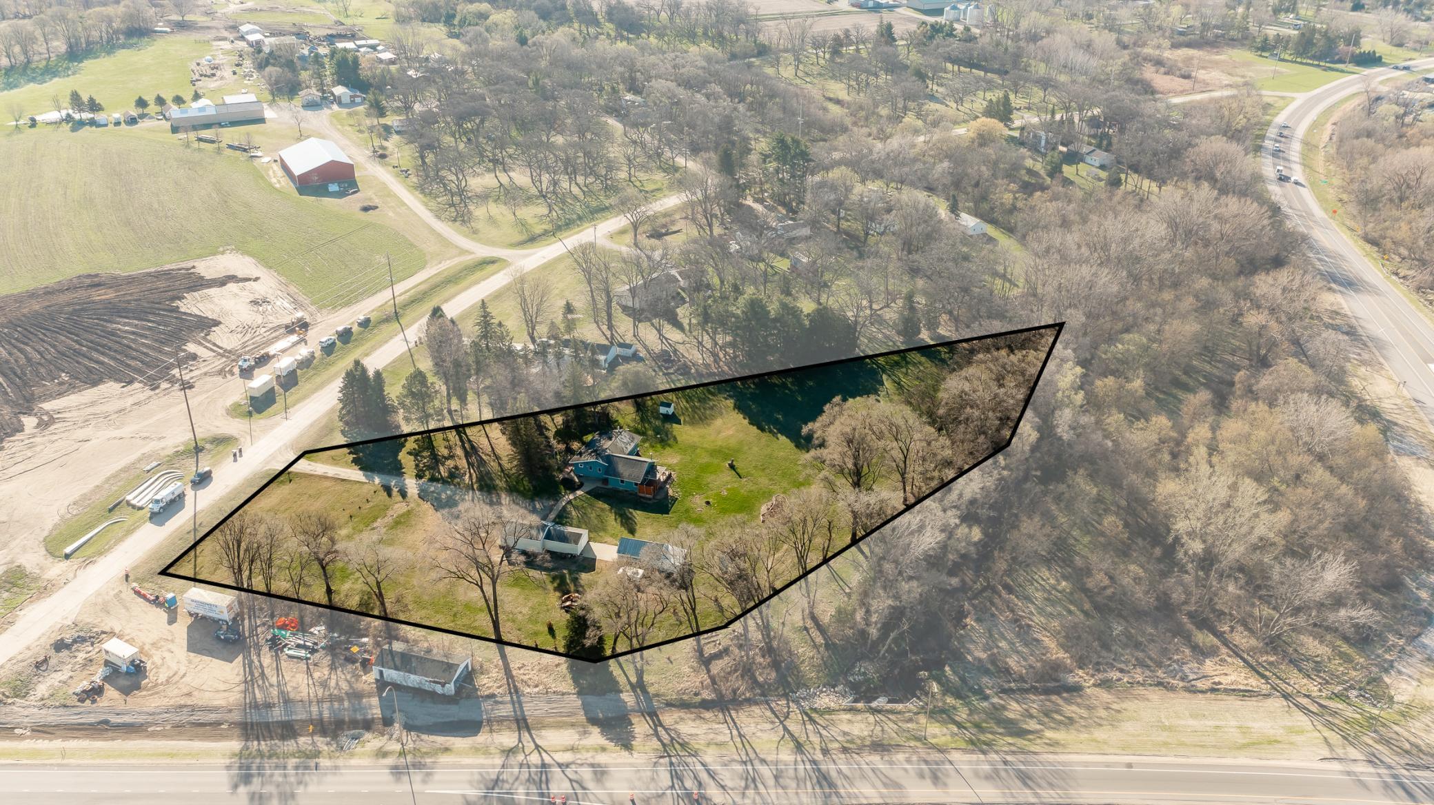 main property photo 31