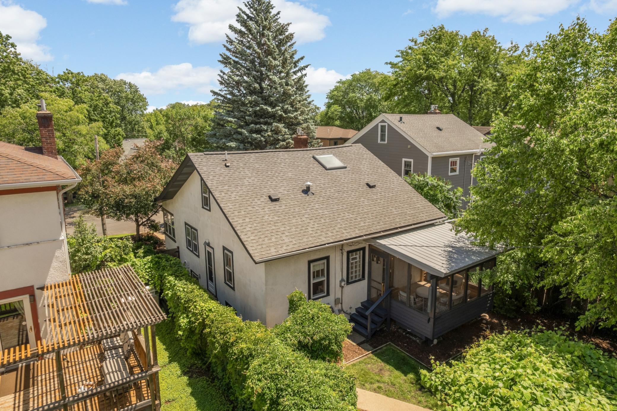 main property photo 37