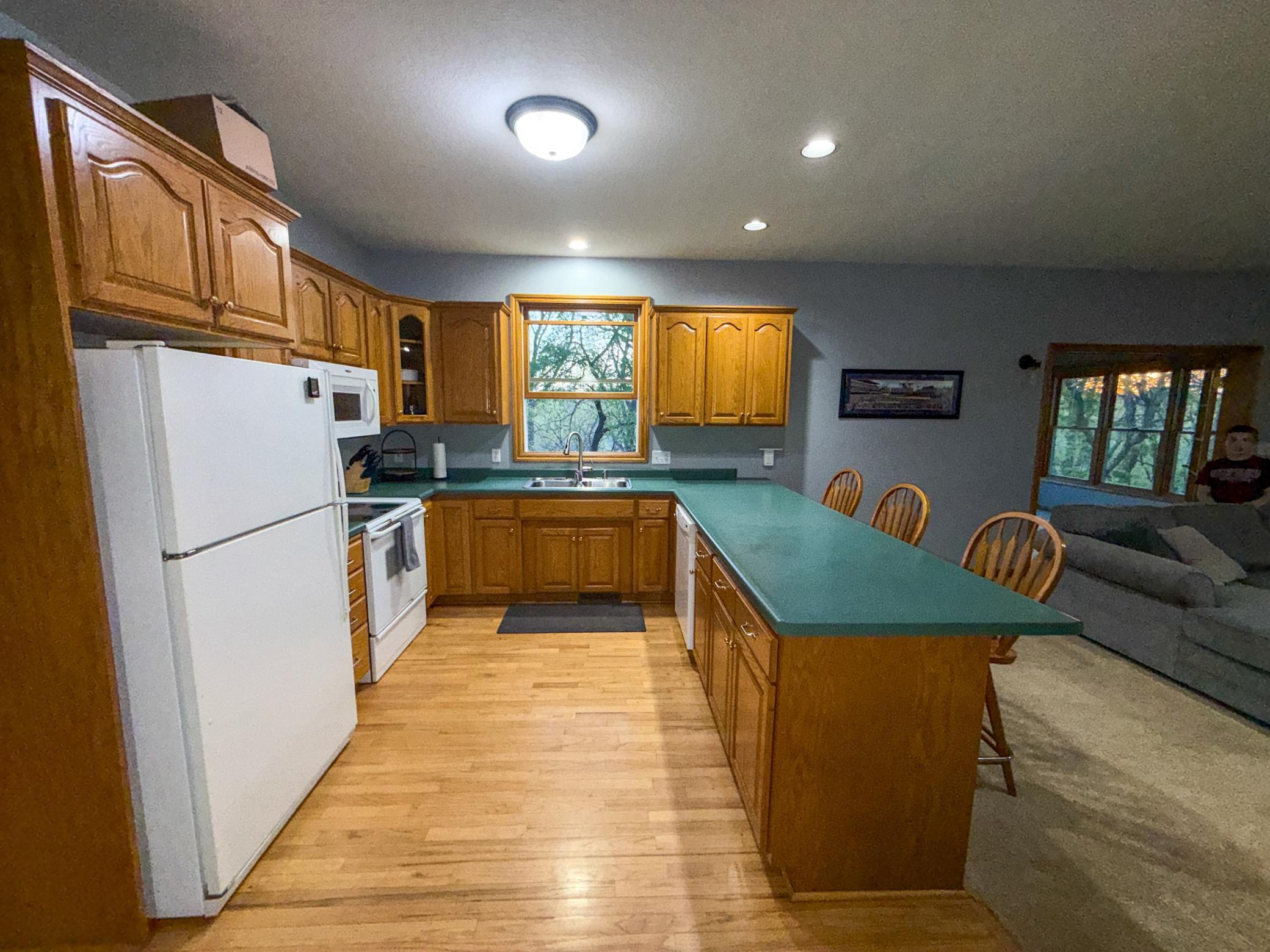 main property photo 7