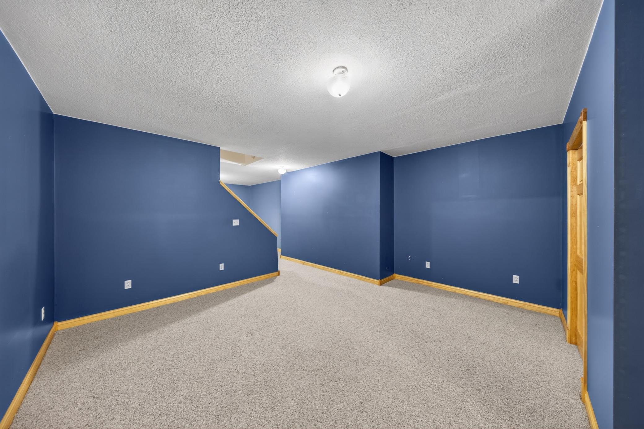 main property photo 70