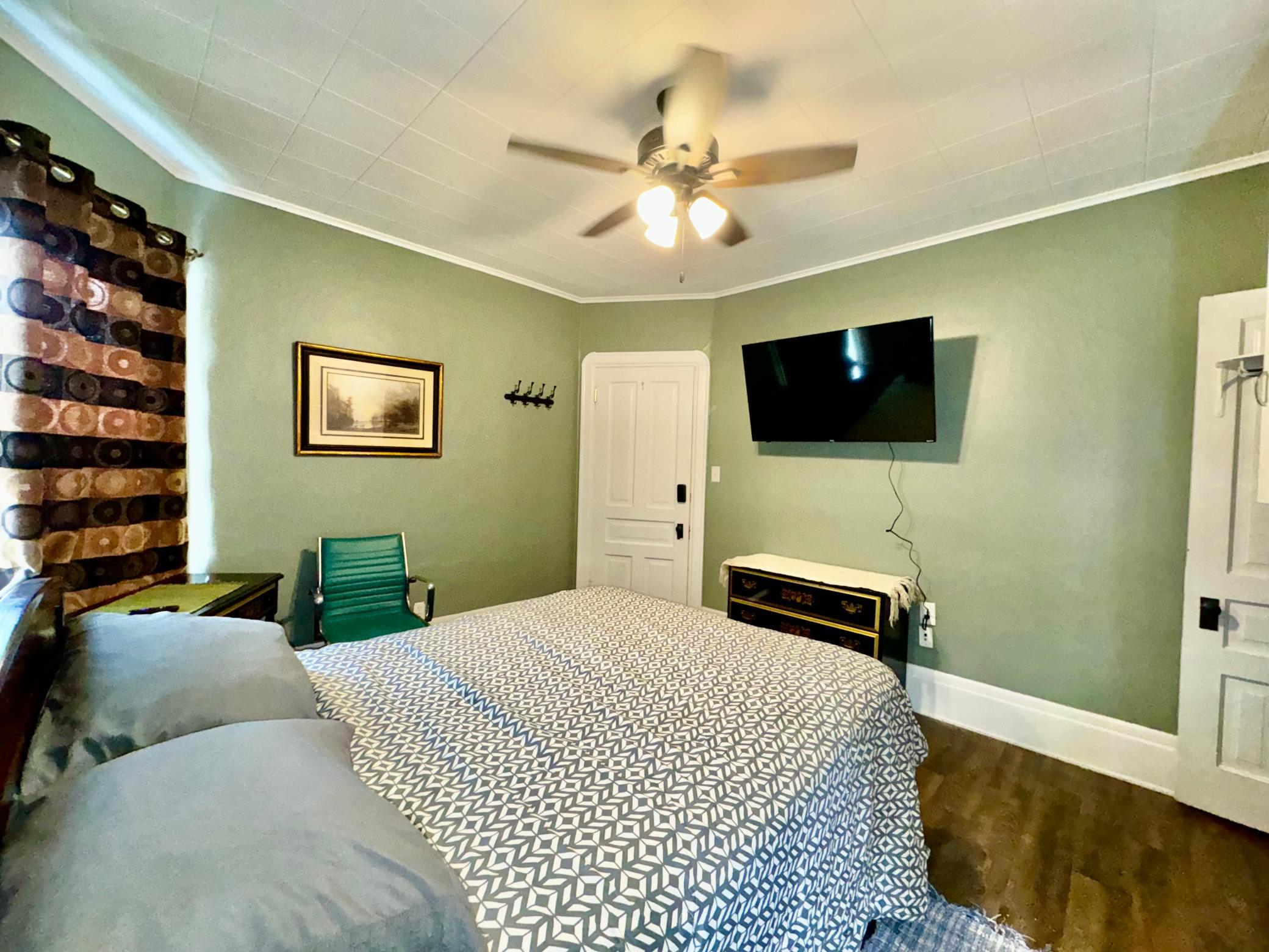 main property photo 47