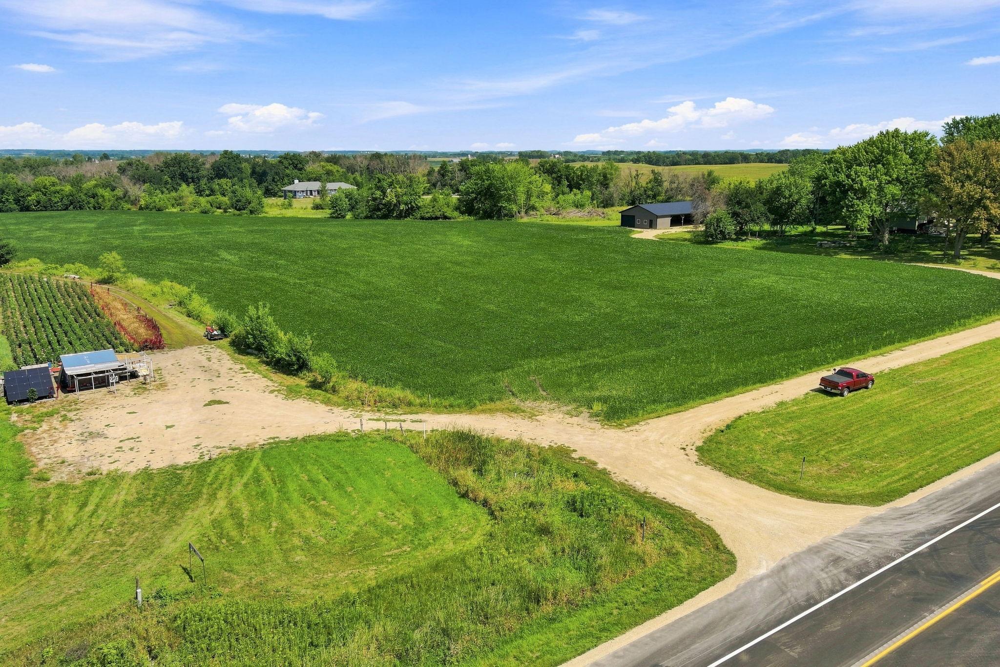 main property photo 6