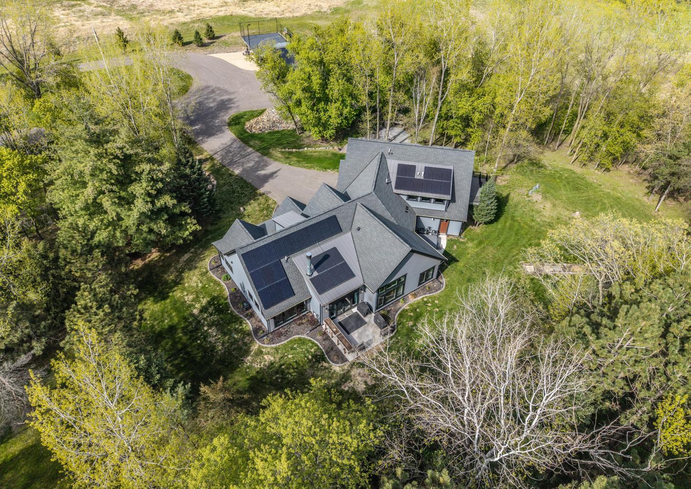 main property photo 14