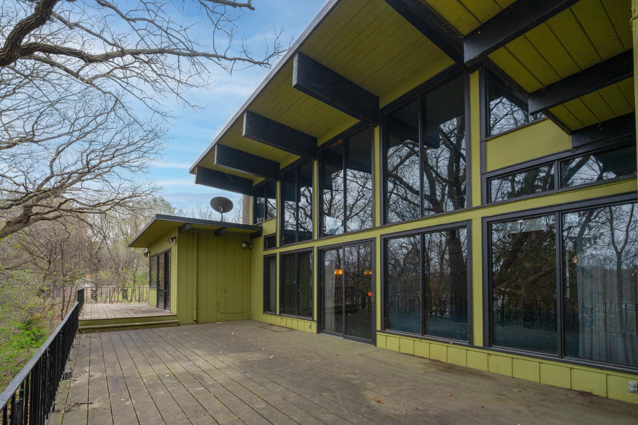main property photo 33