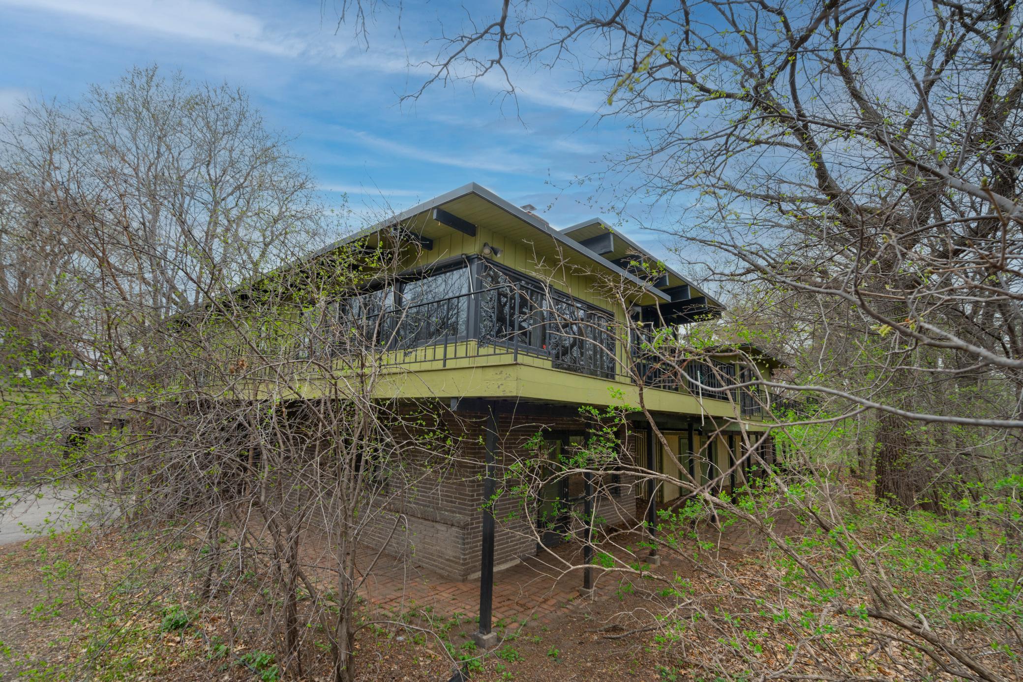 main property photo 41