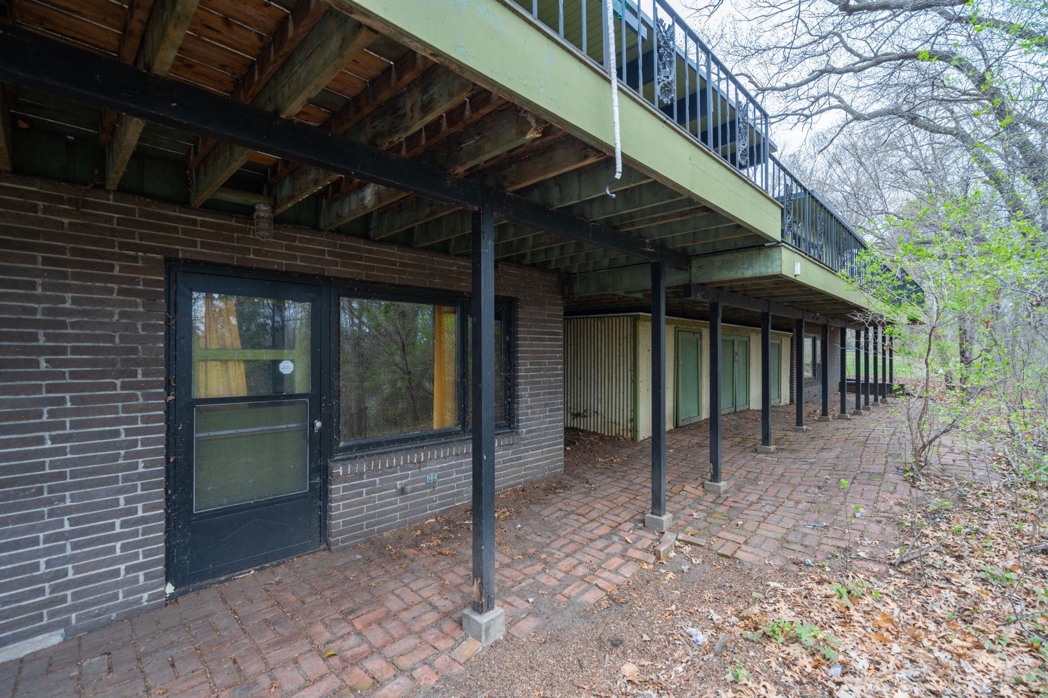 main property photo 42
