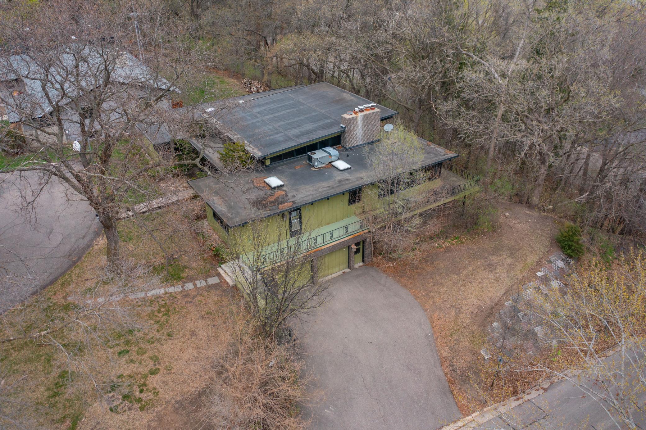 main property photo 45